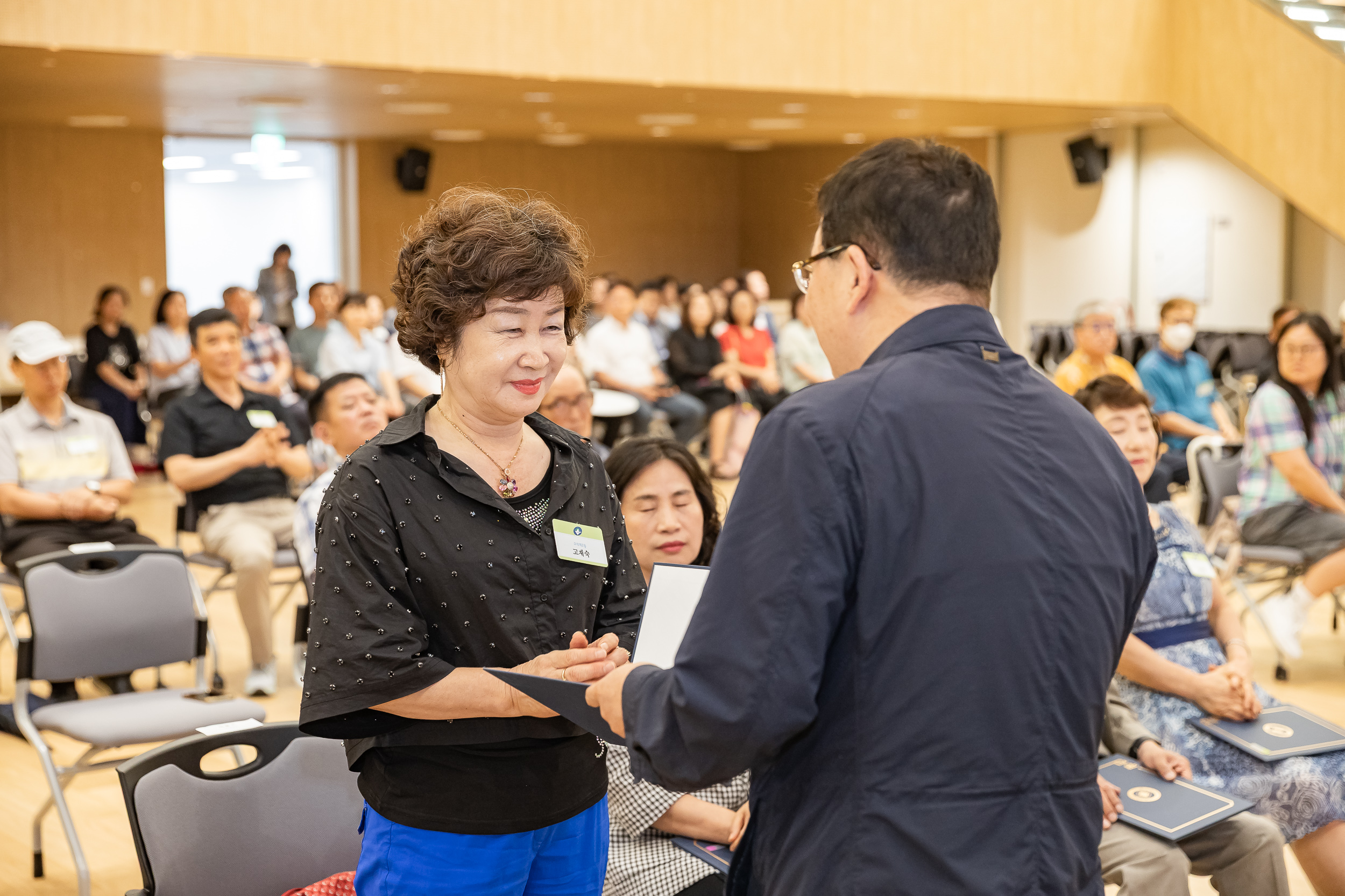 20250717-2025년 7월 정기 구민표창 수여식 20250717-085346_L_180109.jpg