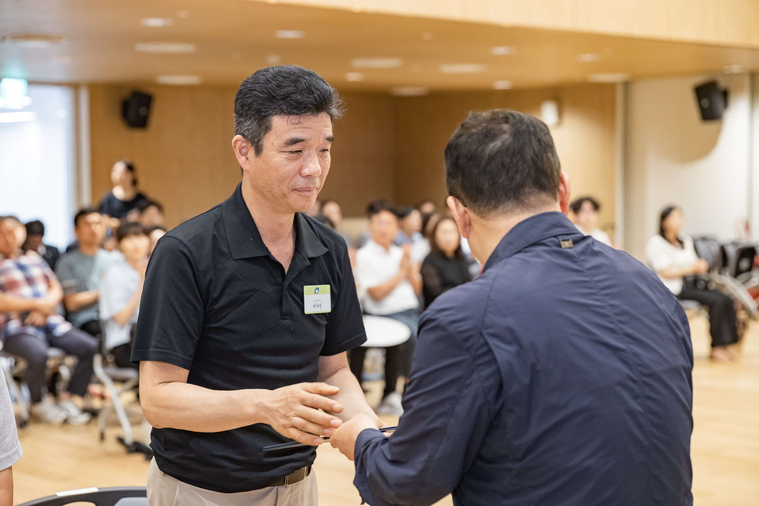 20250717-2025년 7월 정기 구민표창 수여식 20250717-085693_L_180110.jpg