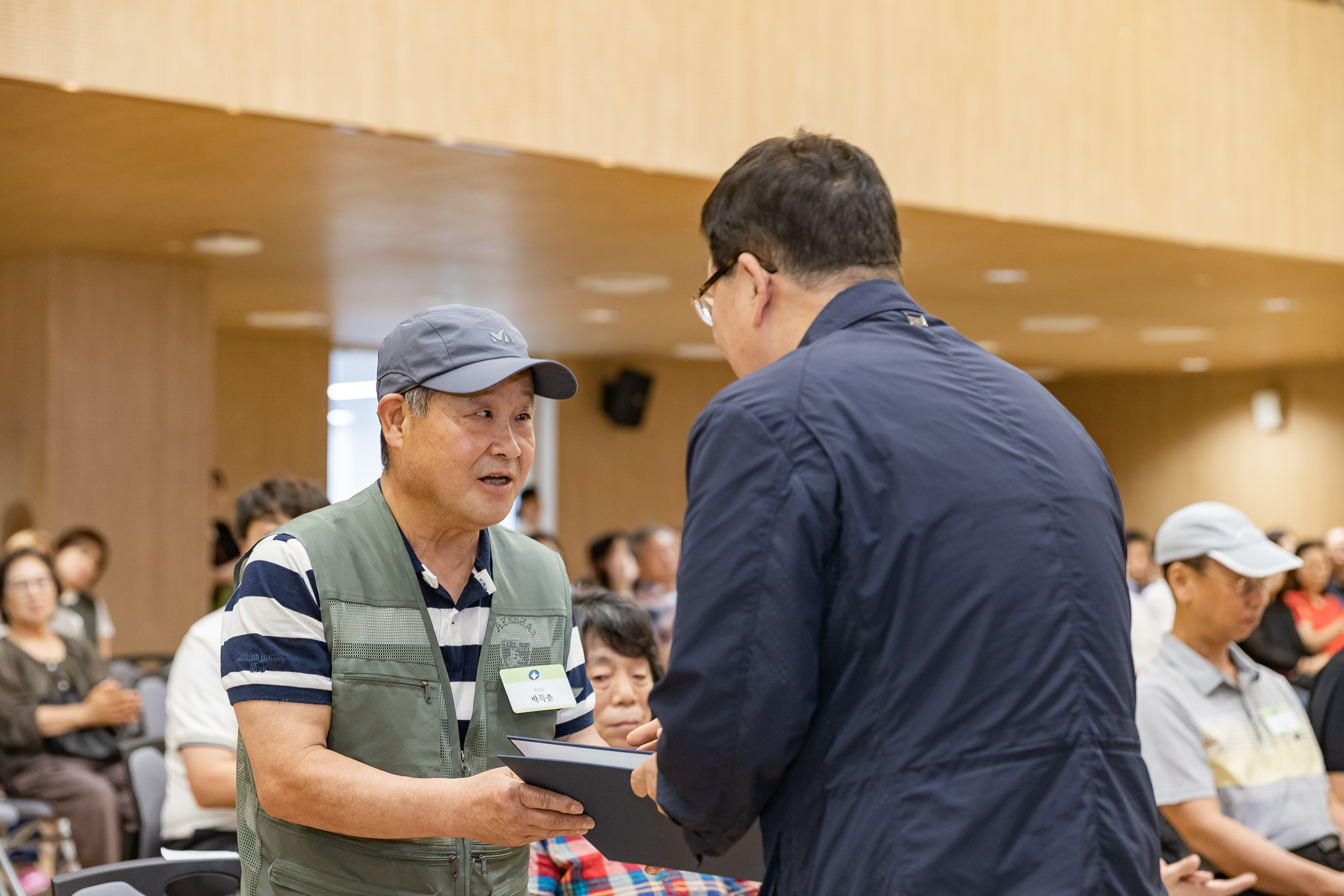 20250717-2025년 7월 정기 구민표창 수여식 20250717-085738_L_180110.jpg