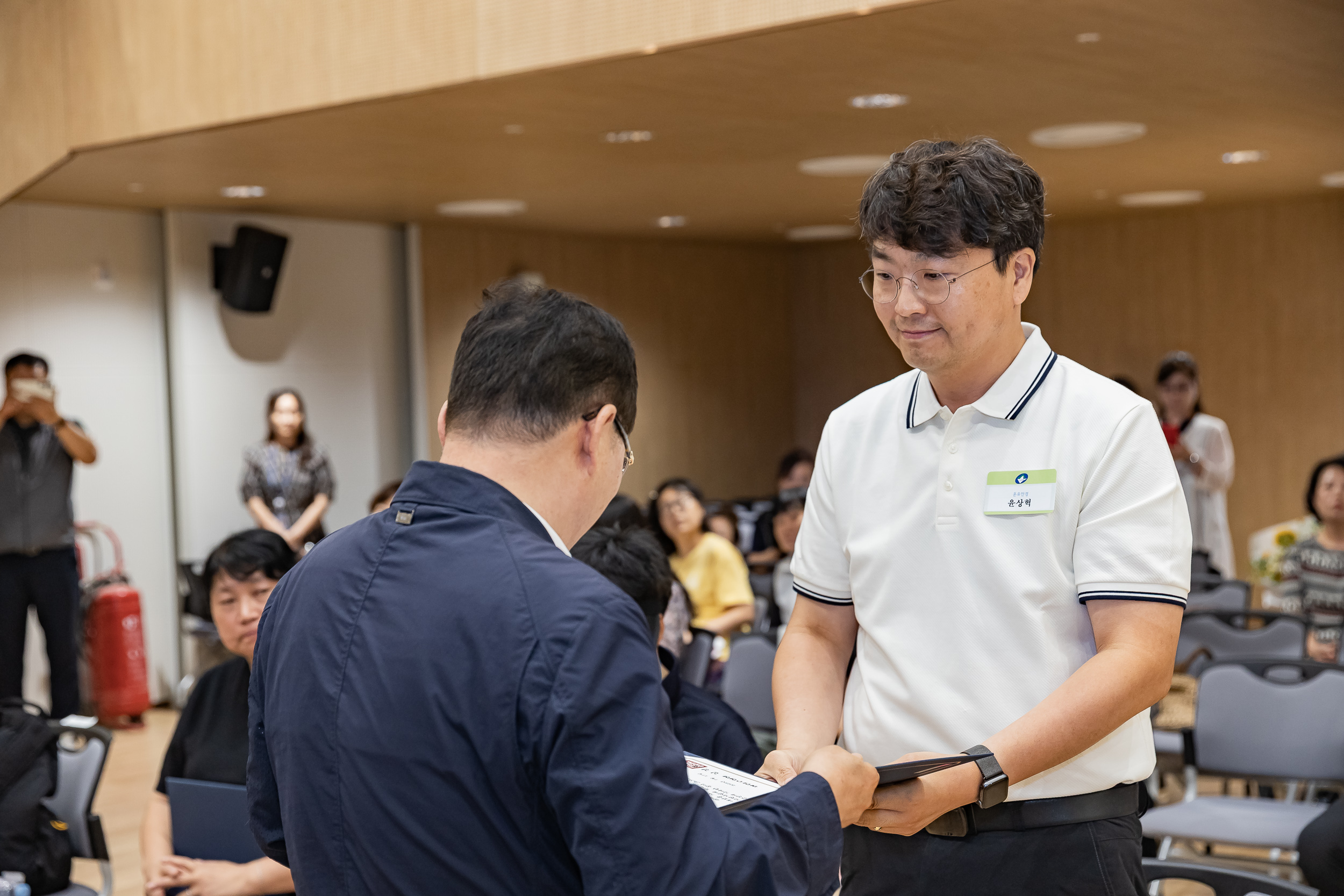 20250717-2025년 7월 정기 구민표창 수여식 20250717-085840_L_180111.jpg