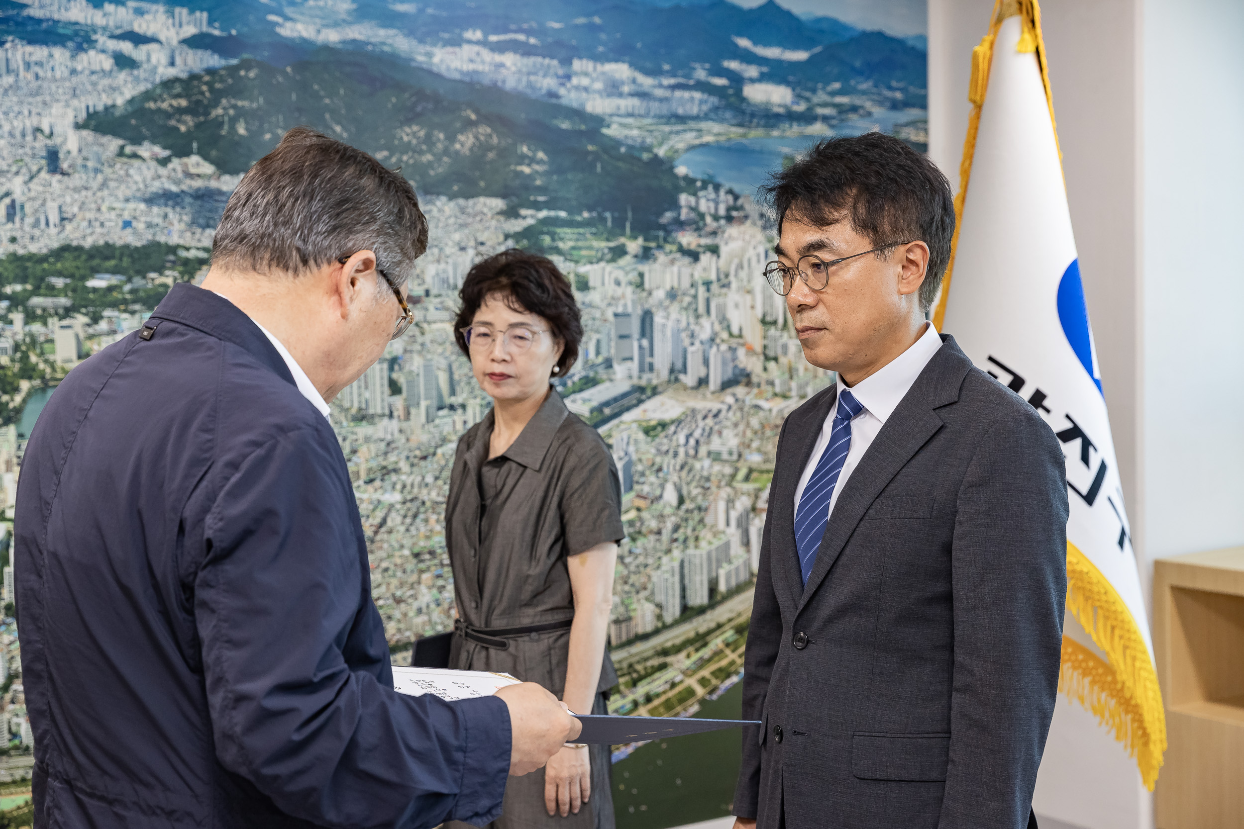 20250710-2025년 하반기 5급 과학기술직 발령장 수여식 20250710-1404_L_172155.jpg
