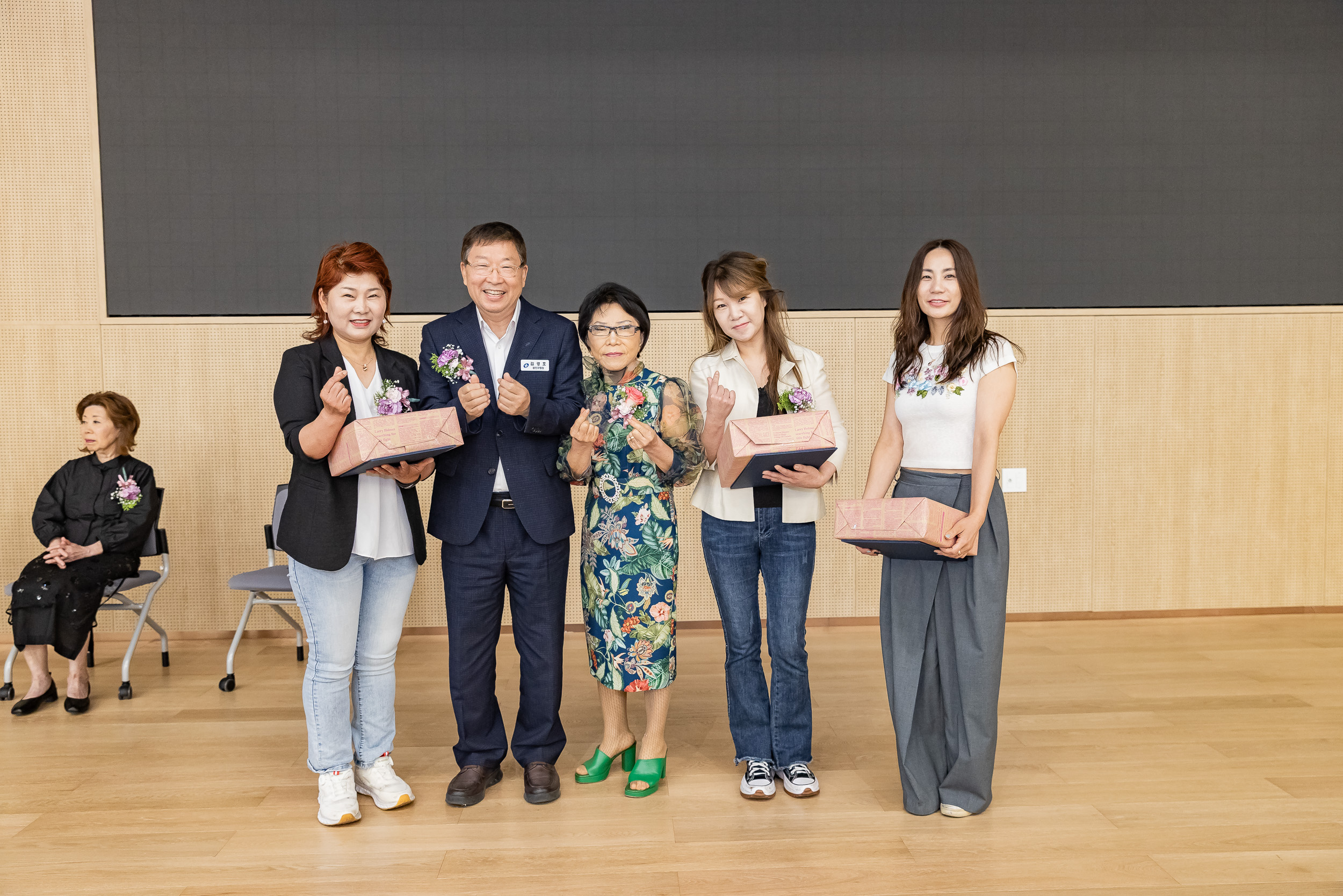 20250611-미용사중앙회 광진구지부 정기총회 및 위생교육 20250611-101770_L_143411.jpg