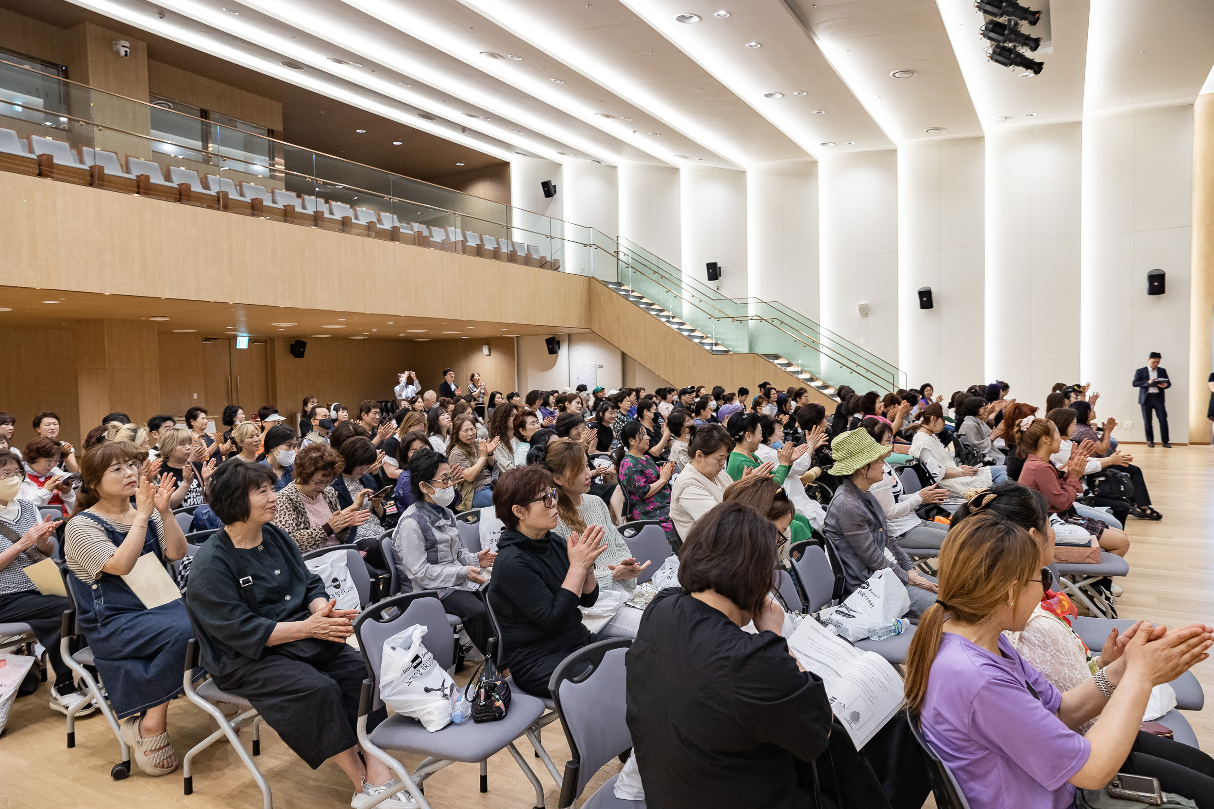 20250611-미용사중앙회 광진구지부 정기총회 및 위생교육 20250611-101795_L_143411.jpg