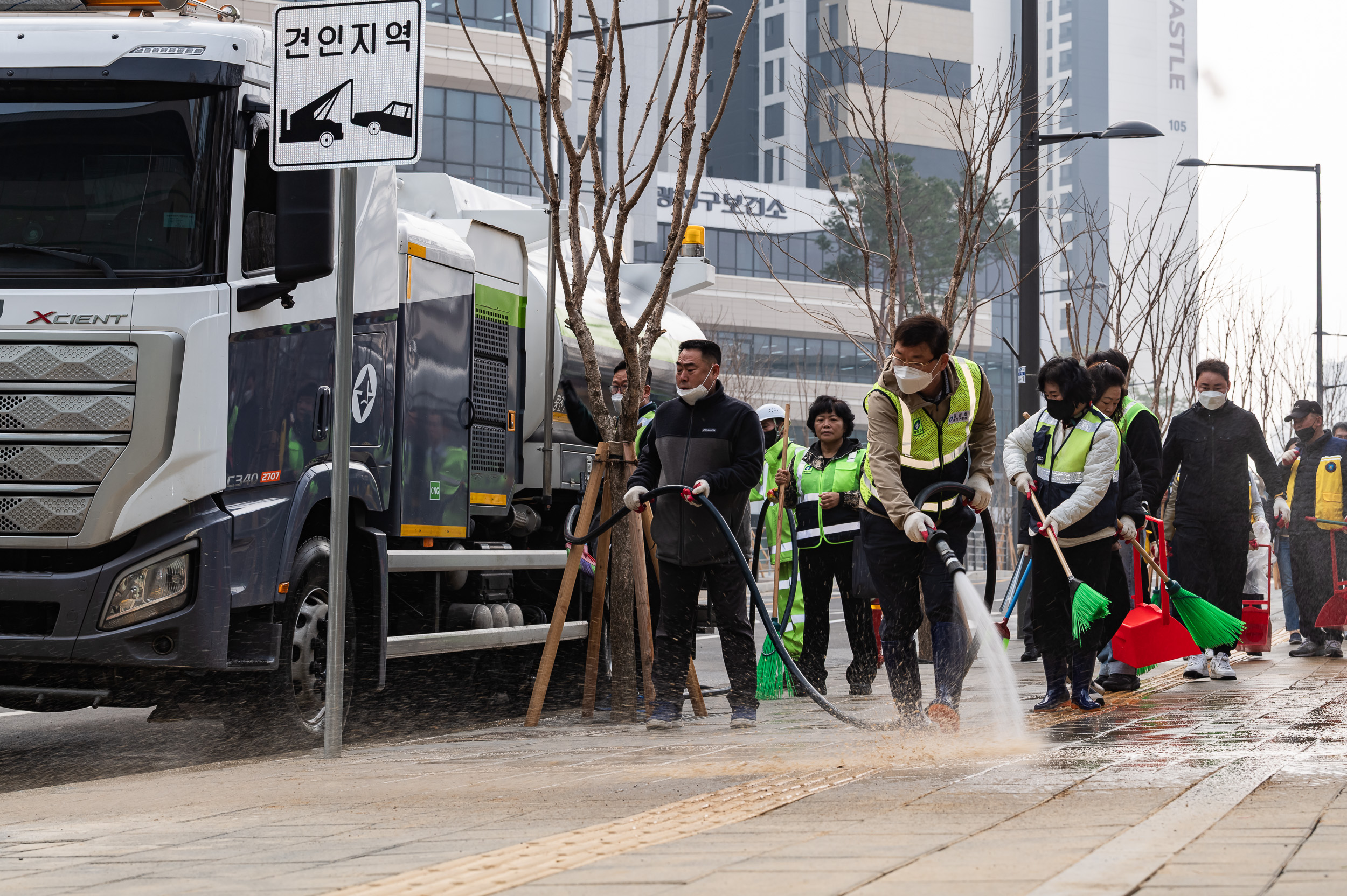 20250325-2025년 봄맞이 대청소의 날 20250325-32464_L_085452.jpg