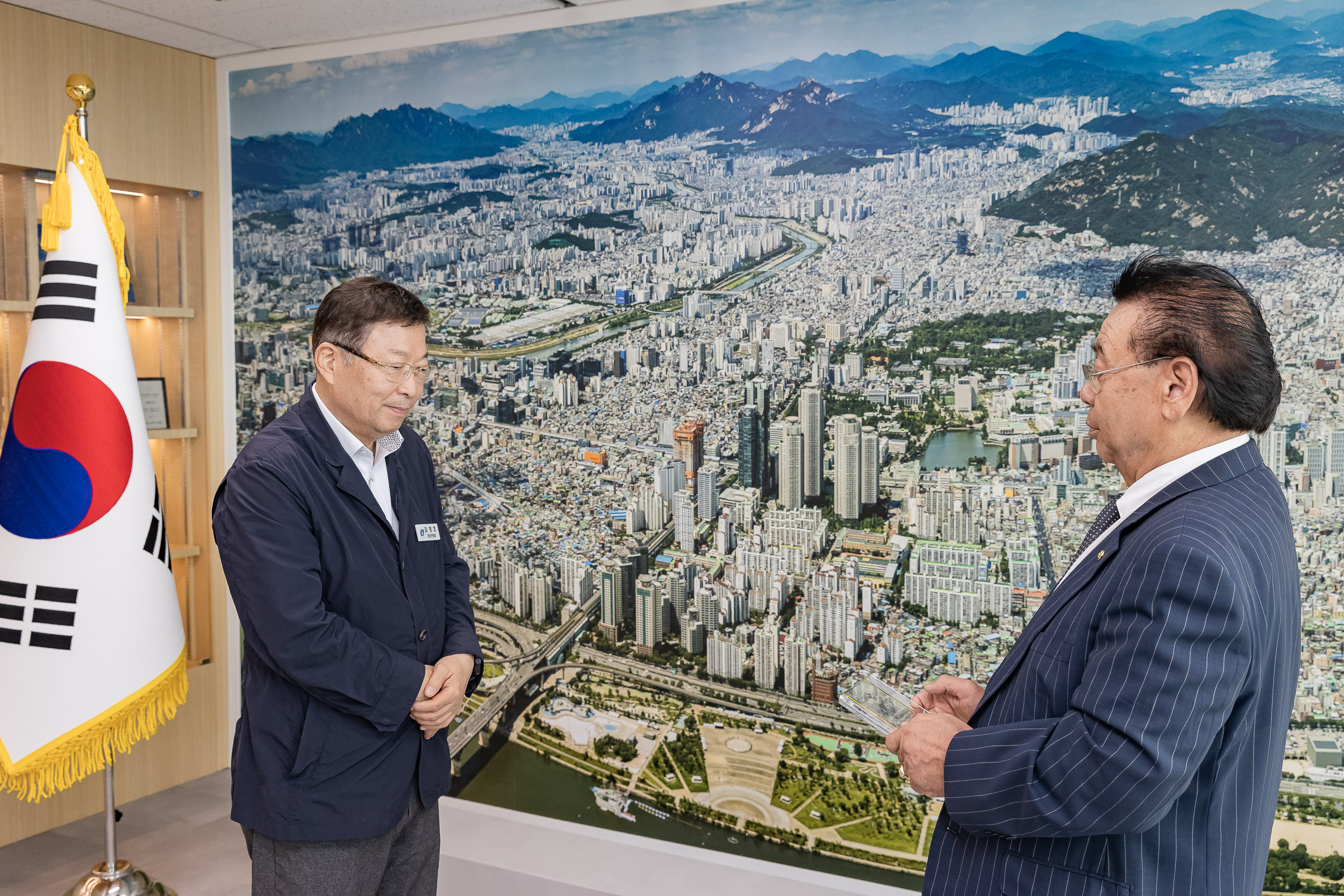 20250826-민주평화통일자문회의 감사패 수여 20250826-8996_L_151401.jpg