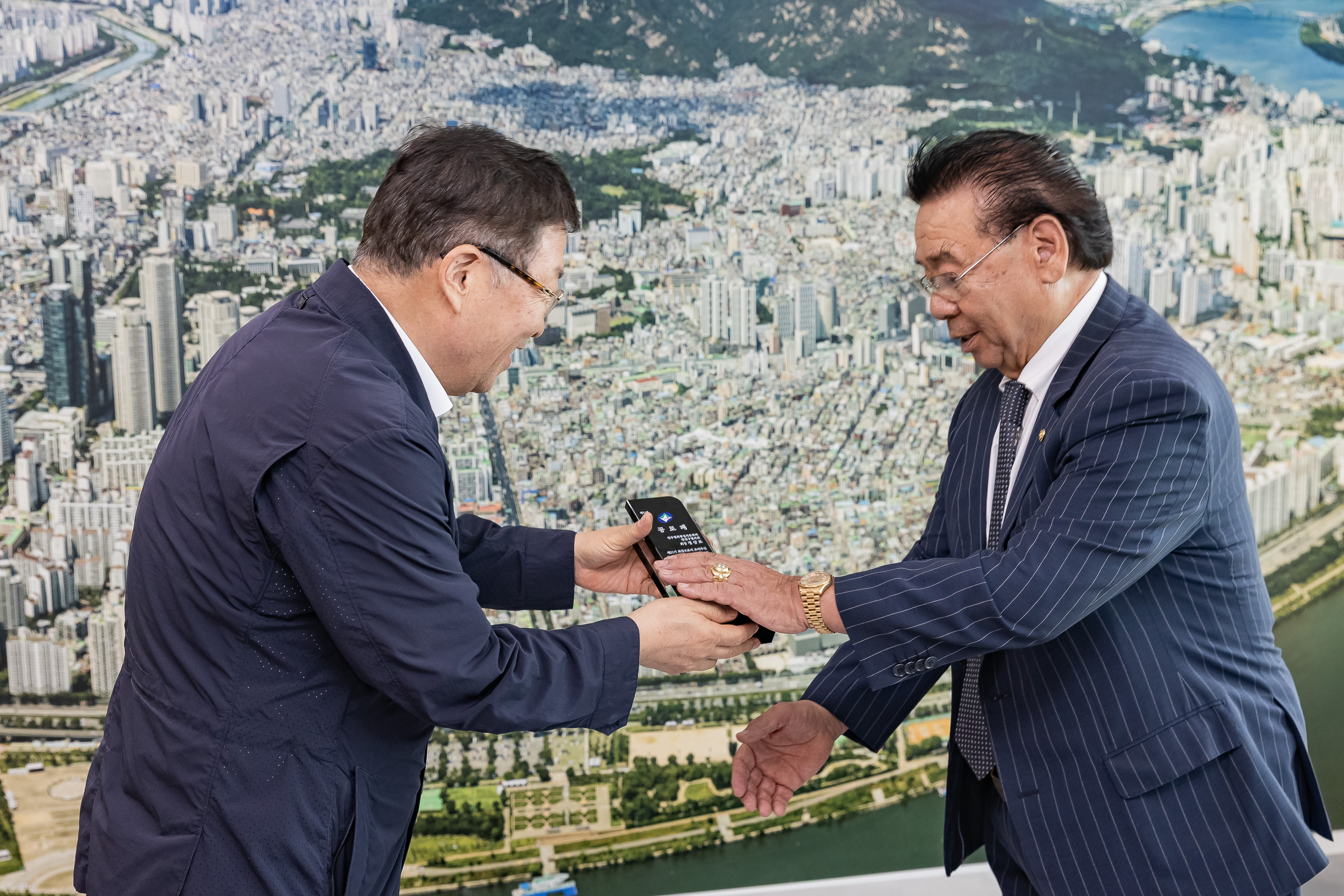 20250826-민주평화통일자문회의 감사패 수여 20250826-8969_L_151400.jpg