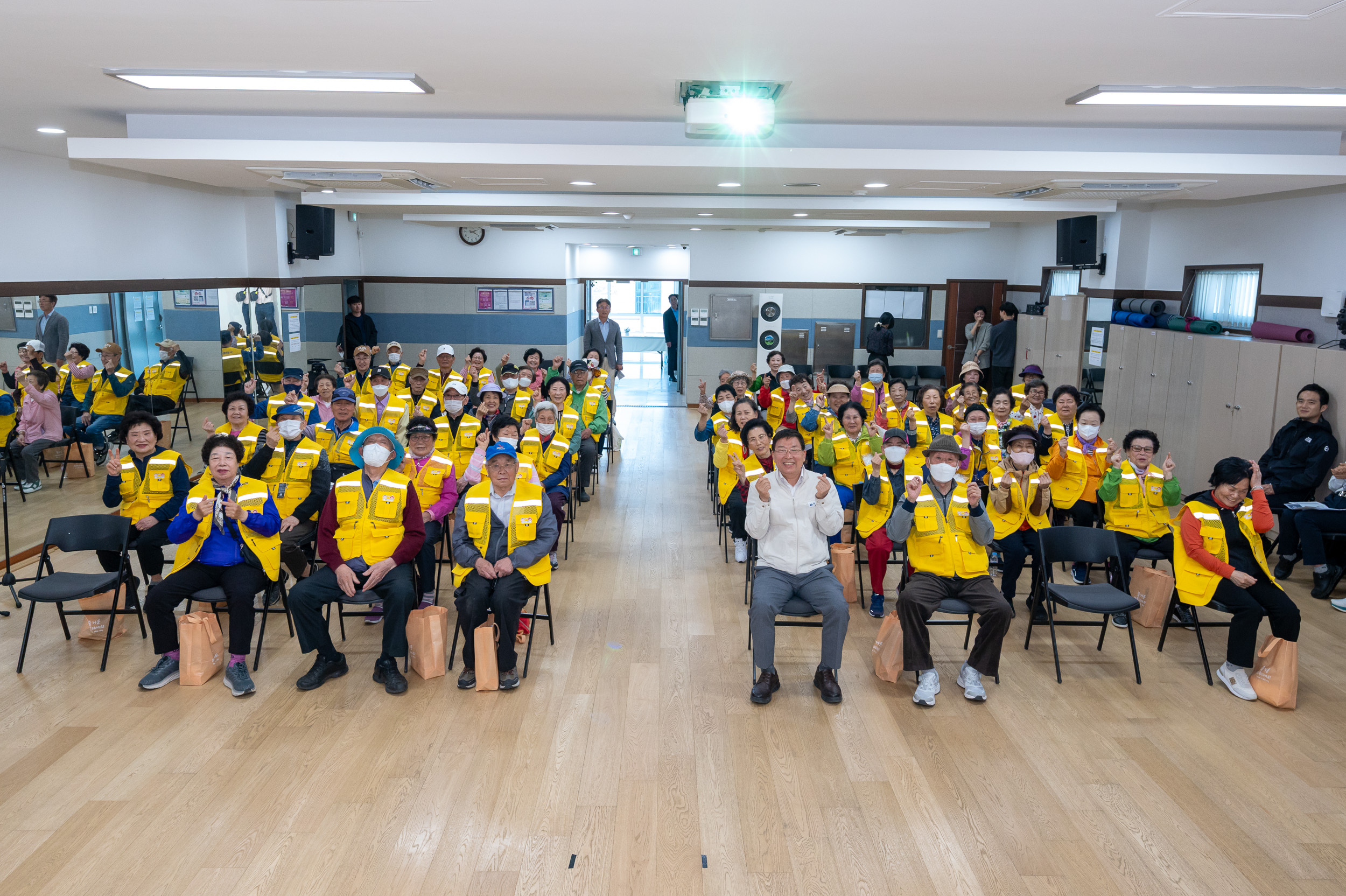 20250430-자양1동 어르신일자리 안전교육 20250430-68138_L_161749.jpg