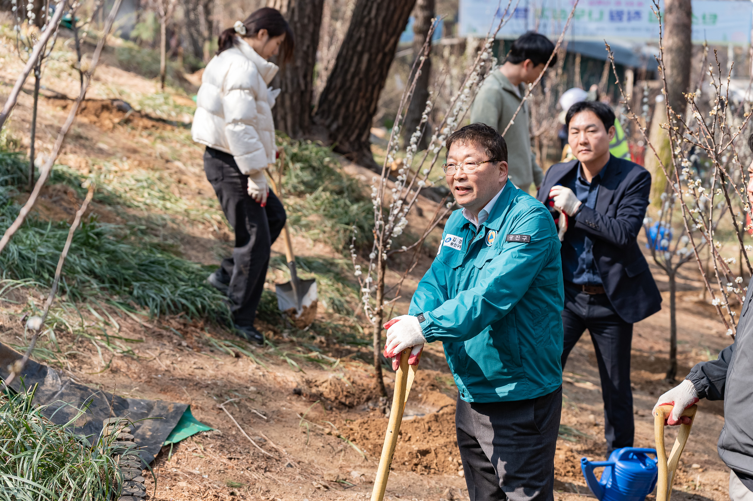 20250404-탄소중립 직원 나무심기 행사(제80회 식목일 기념) 20250404-44343_L_173033.jpg
