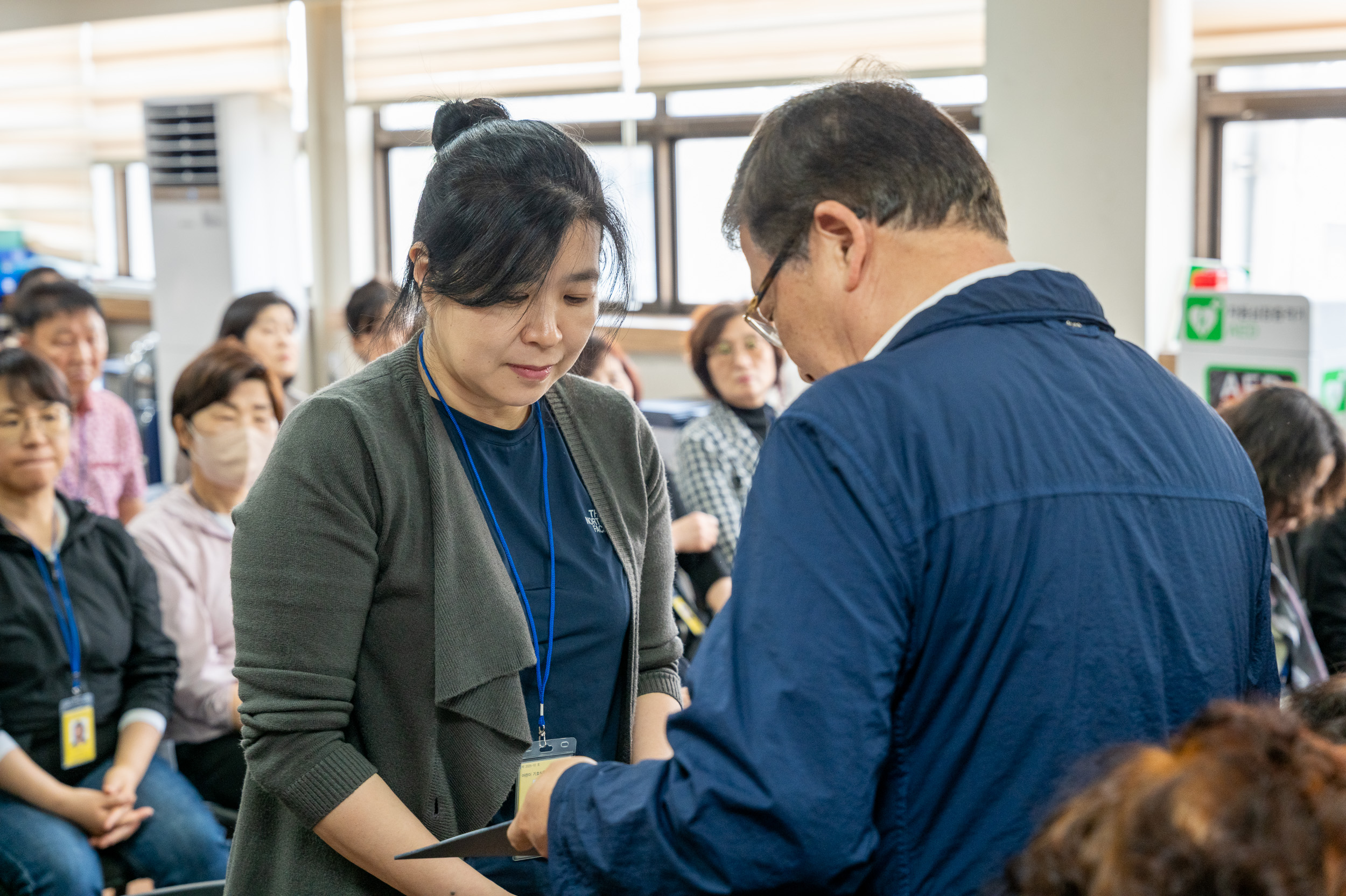 20250423-소비자식품위생감시원 위촉식 및 상반기 직무교육 20250423-59574_L_101736.jpg