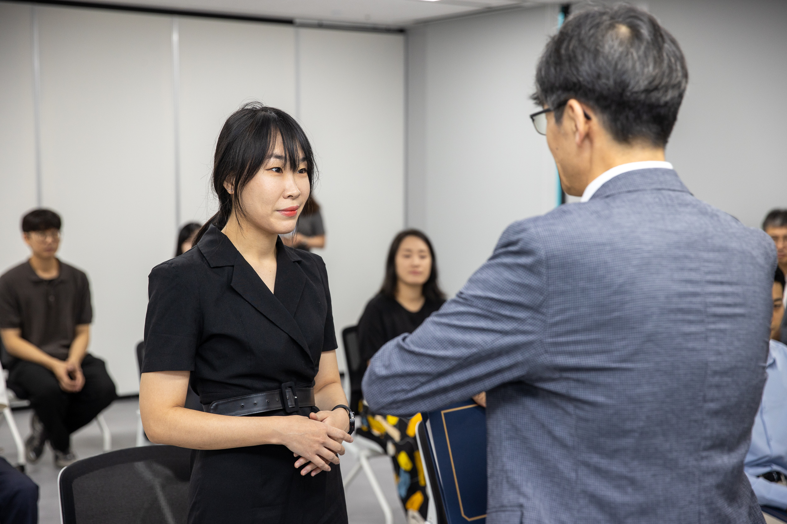20250717-2025년 하반기 6급이하 과학기술직 정기인사 발령장 수여식 20250717-6296_L_175543.jpg