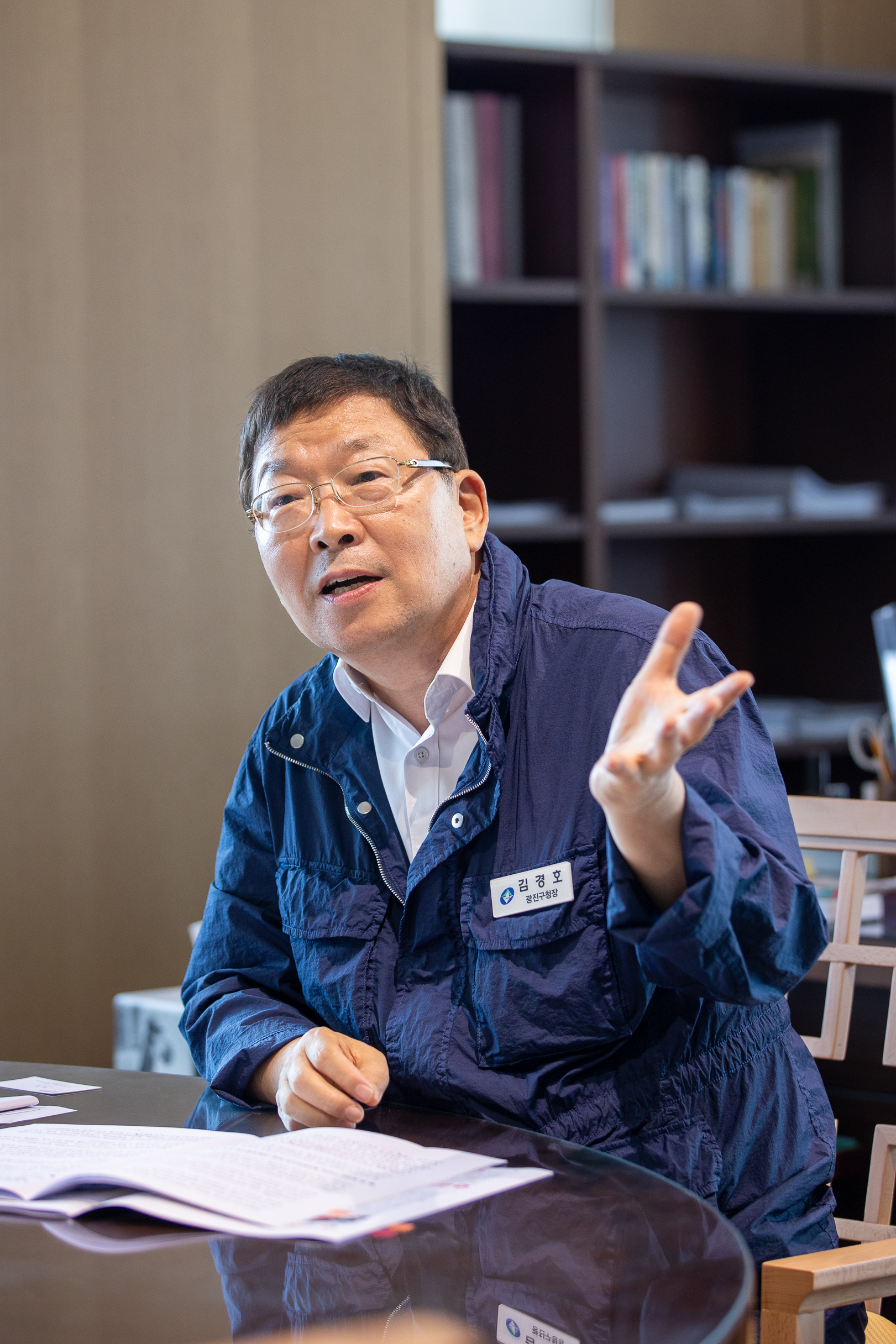 20250724-문화일보와 인터뷰중인 광진구청장 20250724-16705_M2_153605.jpg