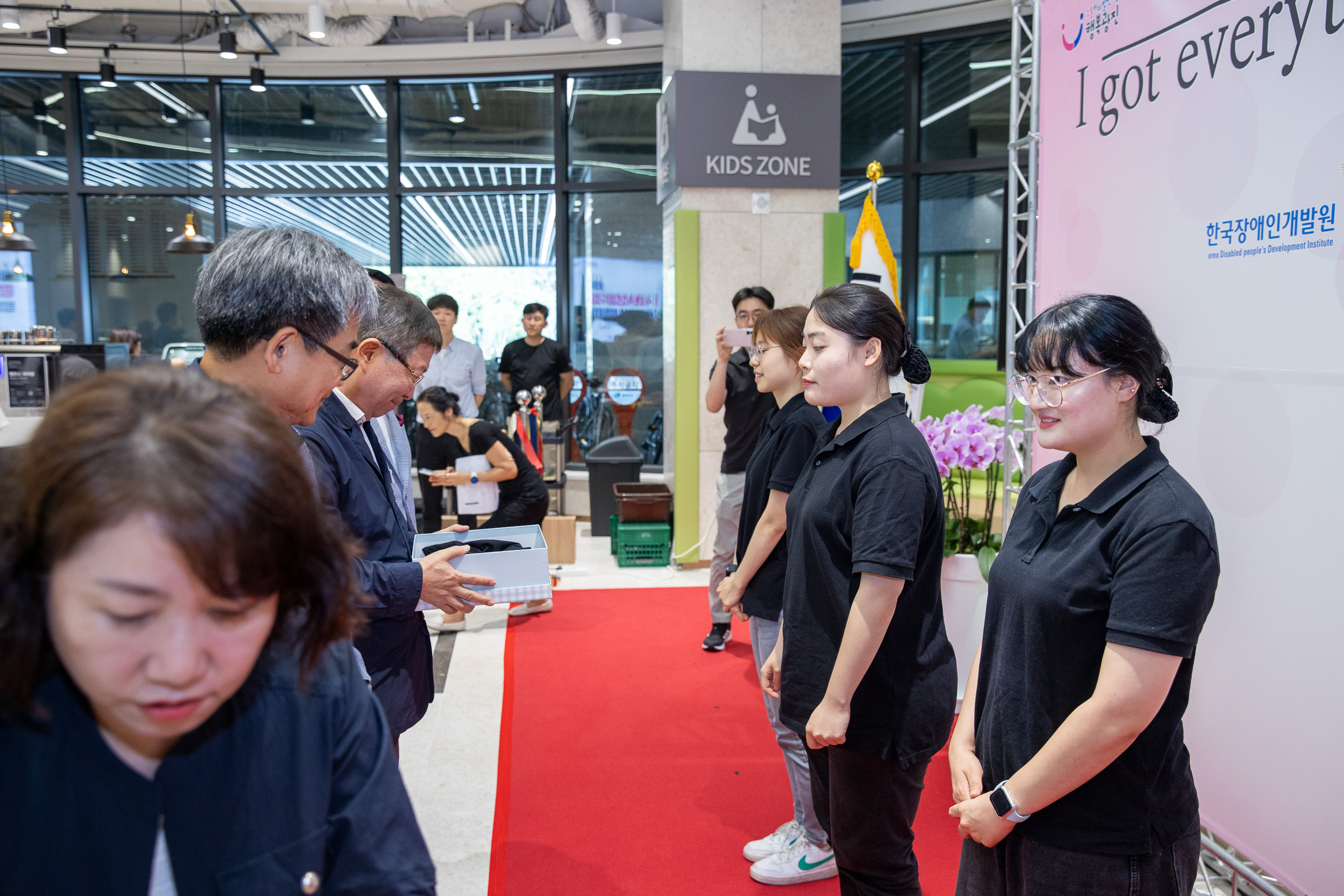20250630-장애인 일자리카페 1 got eve rything 개소식 20250630-119035_L_123244.jpg