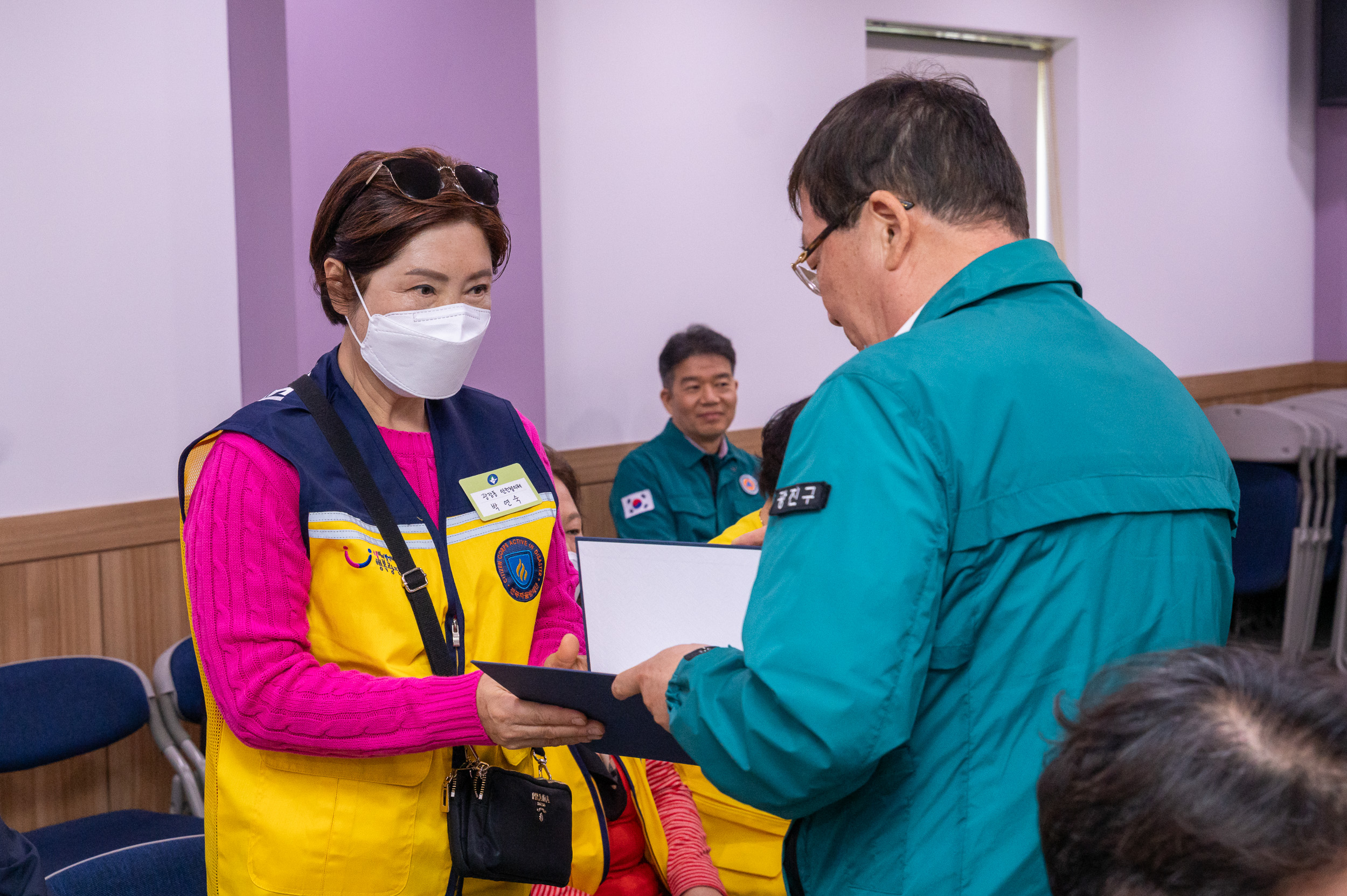 20250502-동 안전협의체 위촉장 수여식 및 역량강화교육 20250502-69000_L_204459.jpg