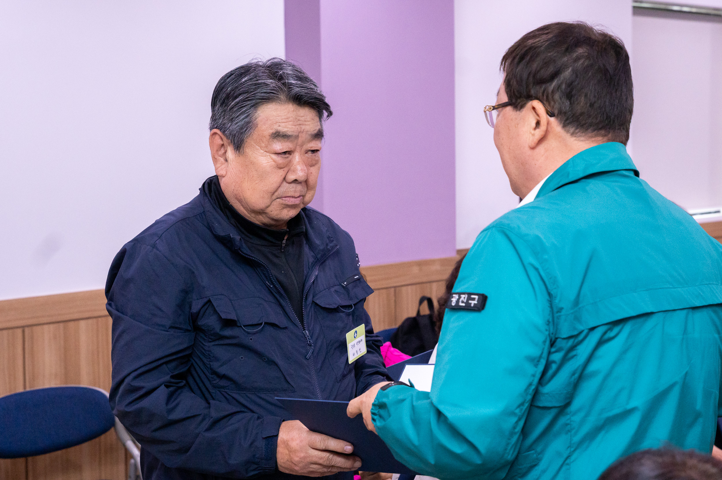 20250502-동 안전협의체 위촉장 수여식 및 역량강화교육 20250502-69013_L_204459.jpg