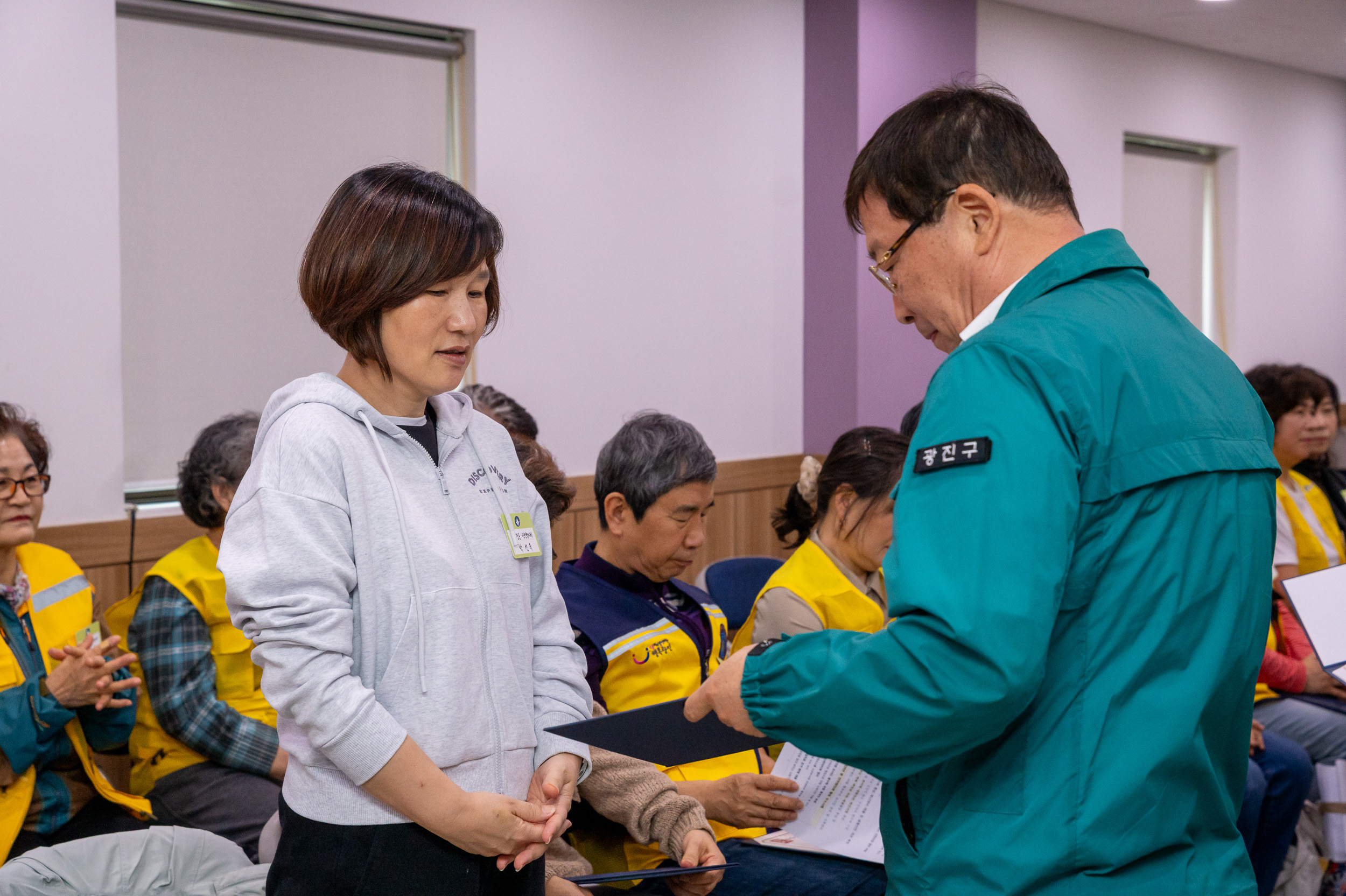 20250502-동 안전협의체 위촉장 수여식 및 역량강화교육 20250502-69056_L_204459.jpg