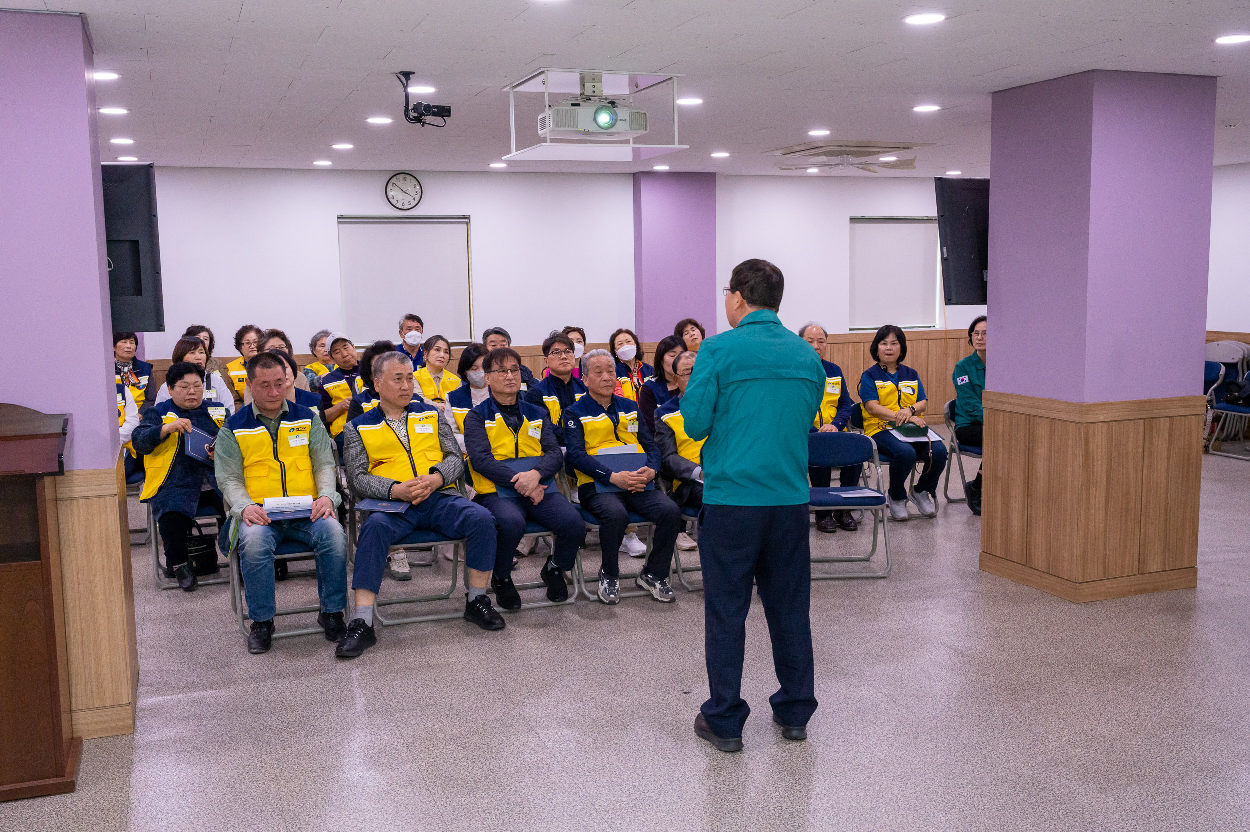 20250502-동 안전협의체 위촉장 수여식 및 역량강화교육 20250502-69150_L_204500.jpg