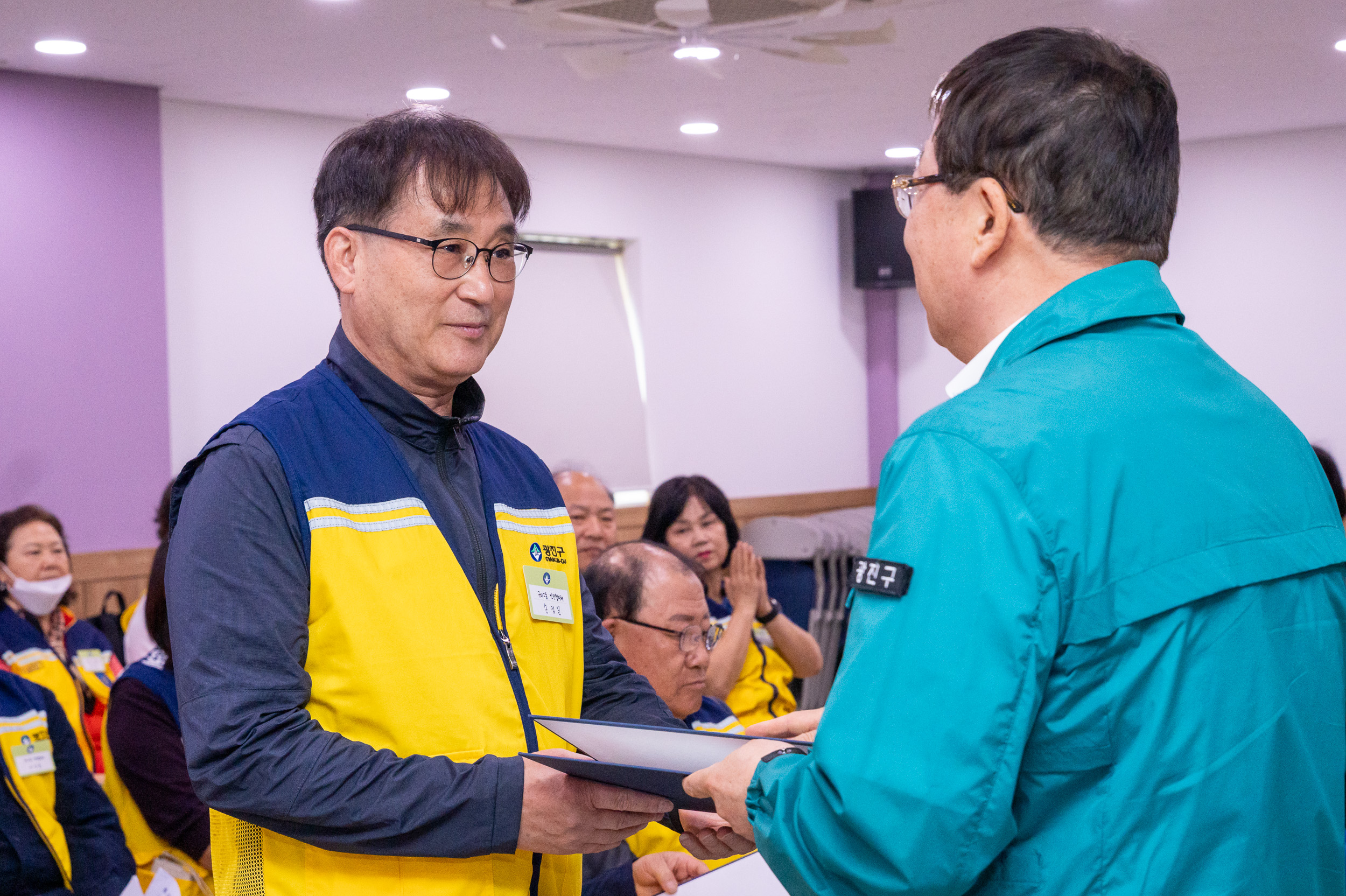 20250502-동 안전협의체 위촉장 수여식 및 역량강화교육 20250502-68846_L_204458.jpg
