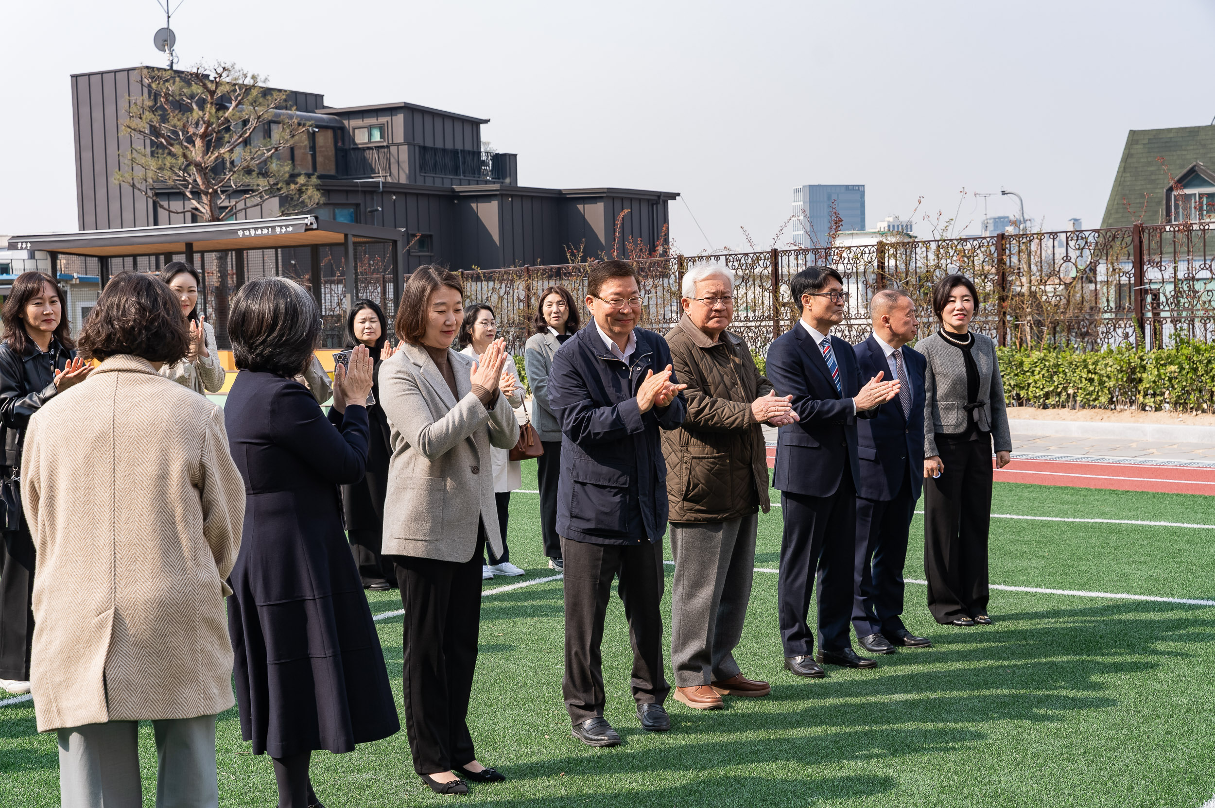 20250402-광진구청 교육지원사업으로 조성된 인조잔디운동장 개소식 20250402-41989_L_153045.jpg