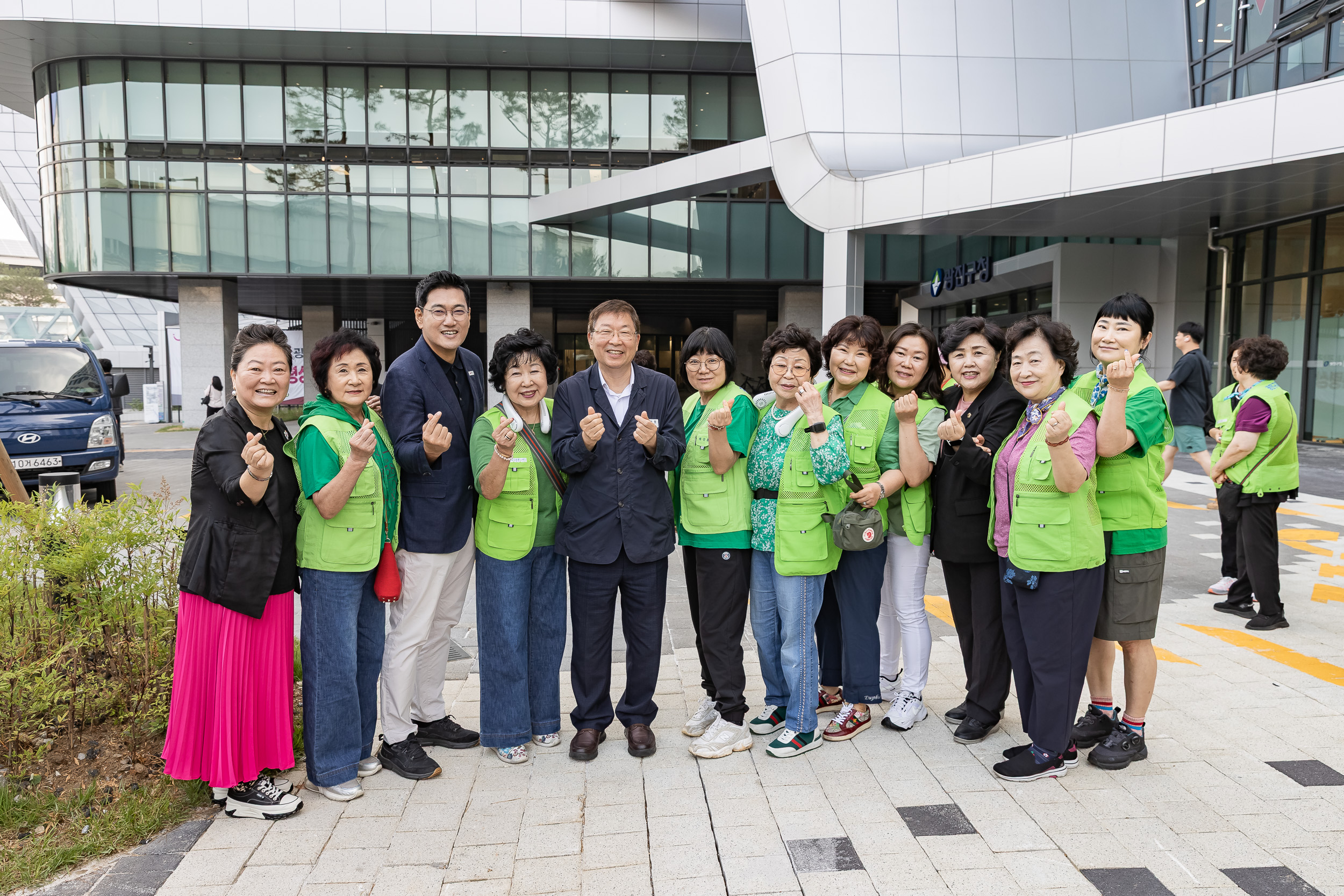 20250618-2025년 우수 자원봉사자 볼런투어 20250618-110433_L_195514.jpg