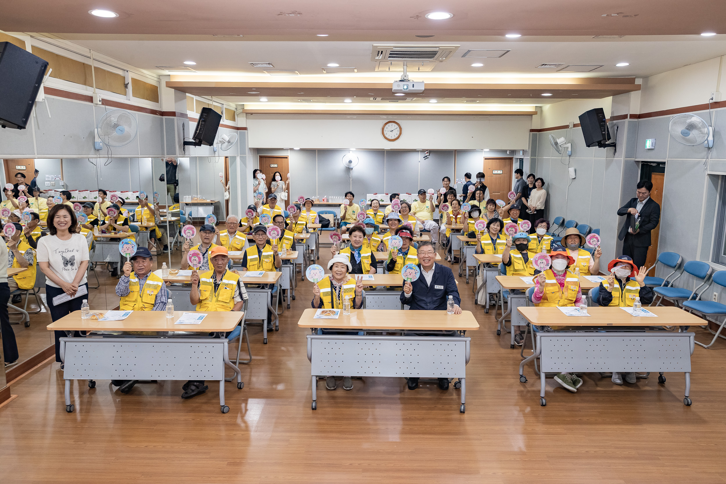 20250711-능동적인 어르신일자리 및 공공일자리 참여자 안전.보건 교육 20250711-2644_L_090753.jpg