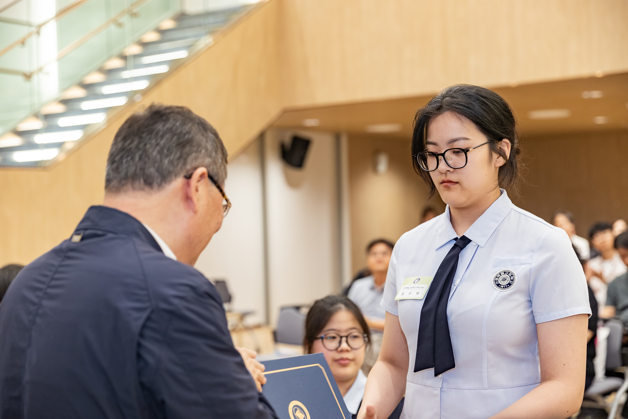 20250619-2025년 청소년의 달 기념 광진구 모범청소년 표창 수여식 20250619-113318_L_200725.jpg