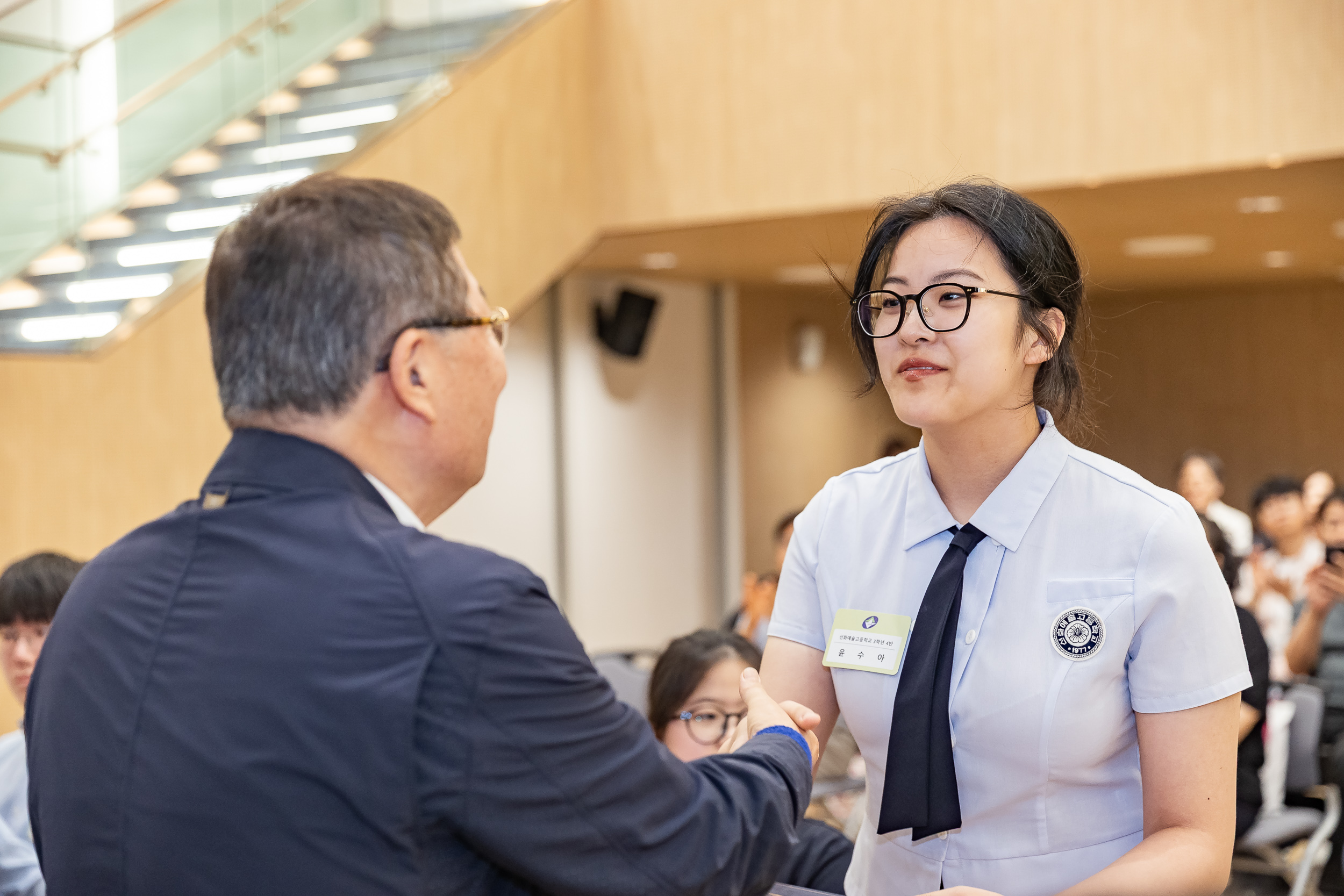 20250619-2025년 청소년의 달 기념 광진구 모범청소년 표창 수여식 20250619-113322_L_200725.jpg