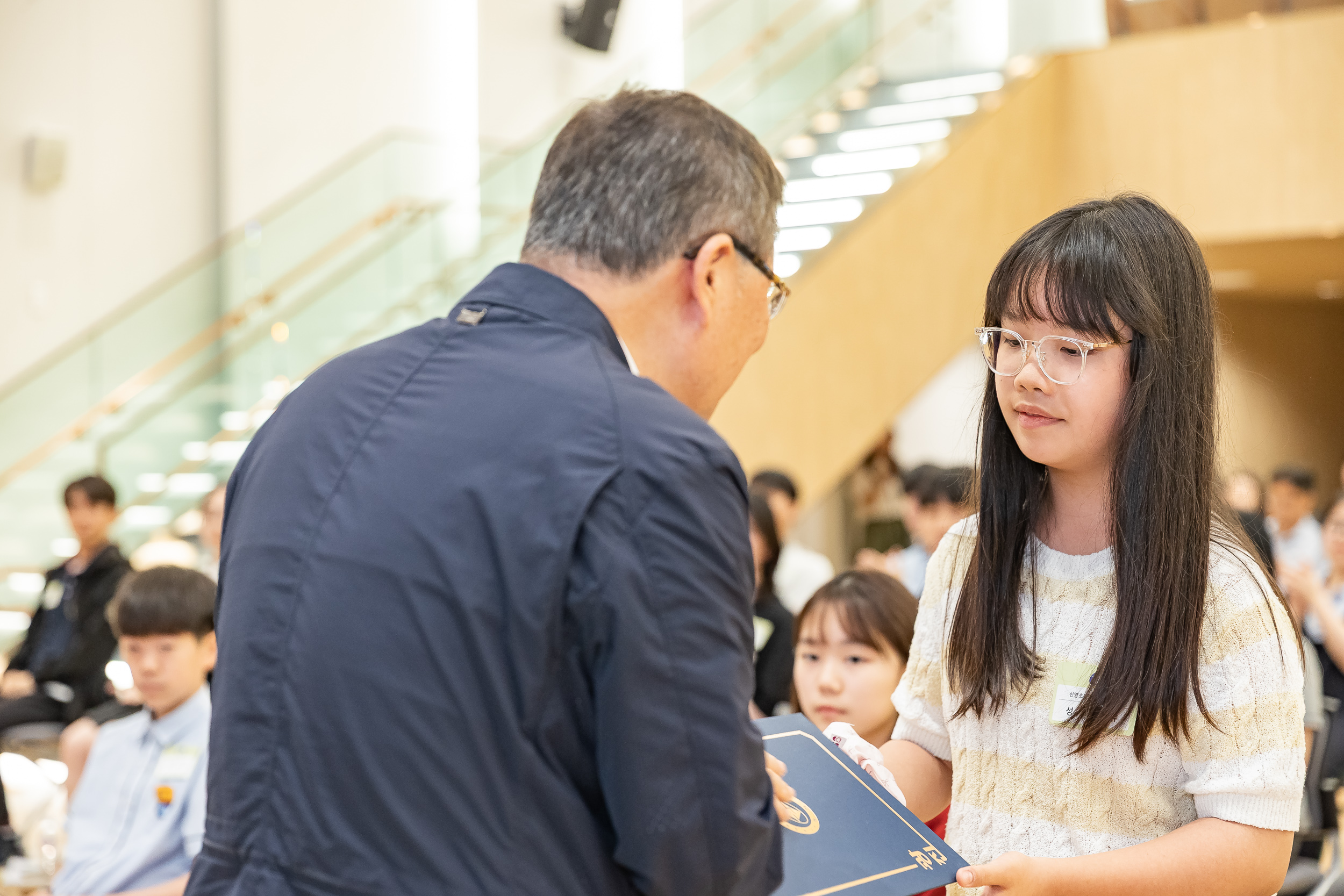 20250619-2025년 청소년의 달 기념 광진구 모범청소년 표창 수여식 20250619-112852_L_200720.jpg