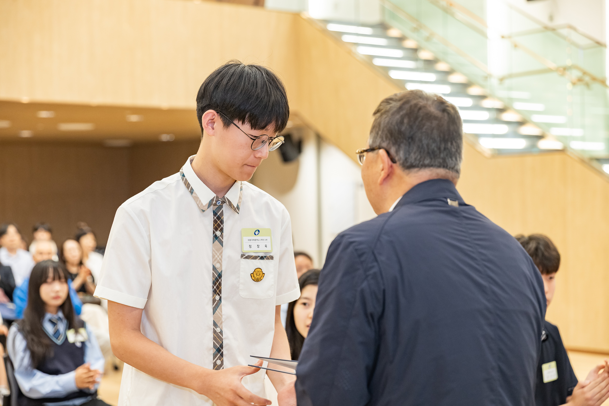 20250619-2025년 청소년의 달 기념 광진구 모범청소년 표창 수여식 20250619-113072_L_200723.jpg