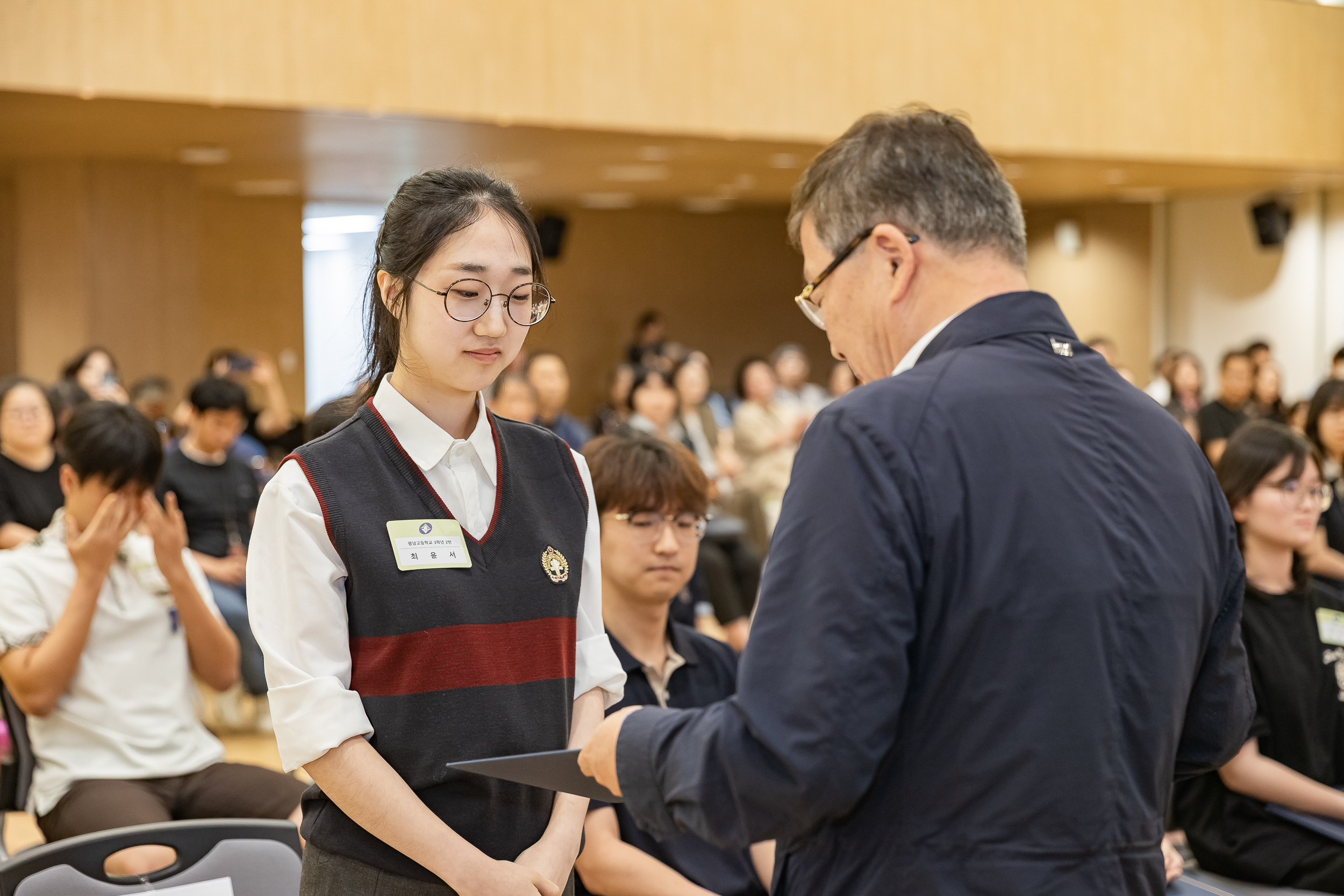 20250619-2025년 청소년의 달 기념 광진구 모범청소년 표창 수여식 20250619-113194_L_200724.jpg