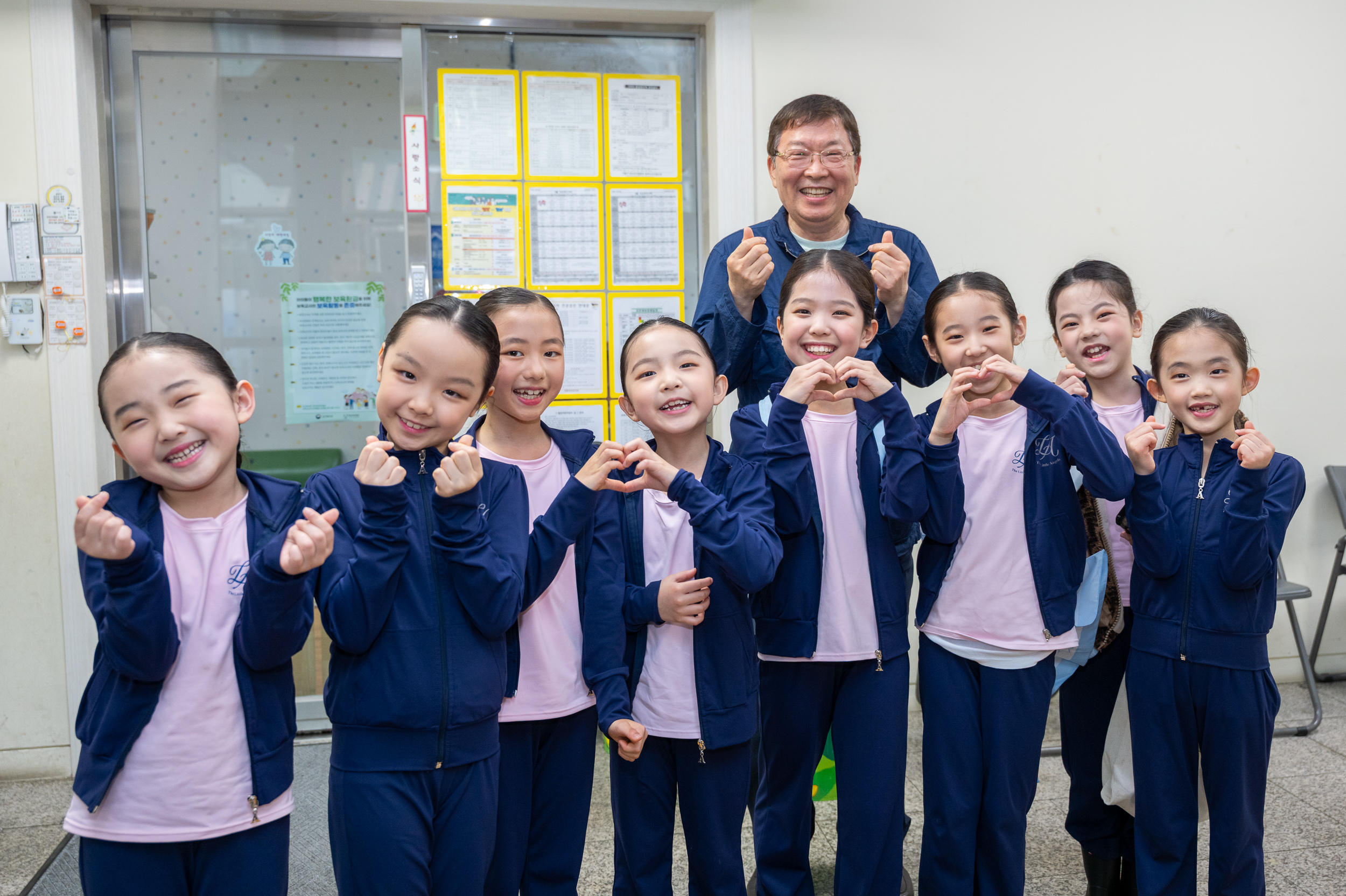 20250422-어버이날 맞이 경로잔치(광장종합사회복지관 ) 20250422-59094_L_163625.jpg