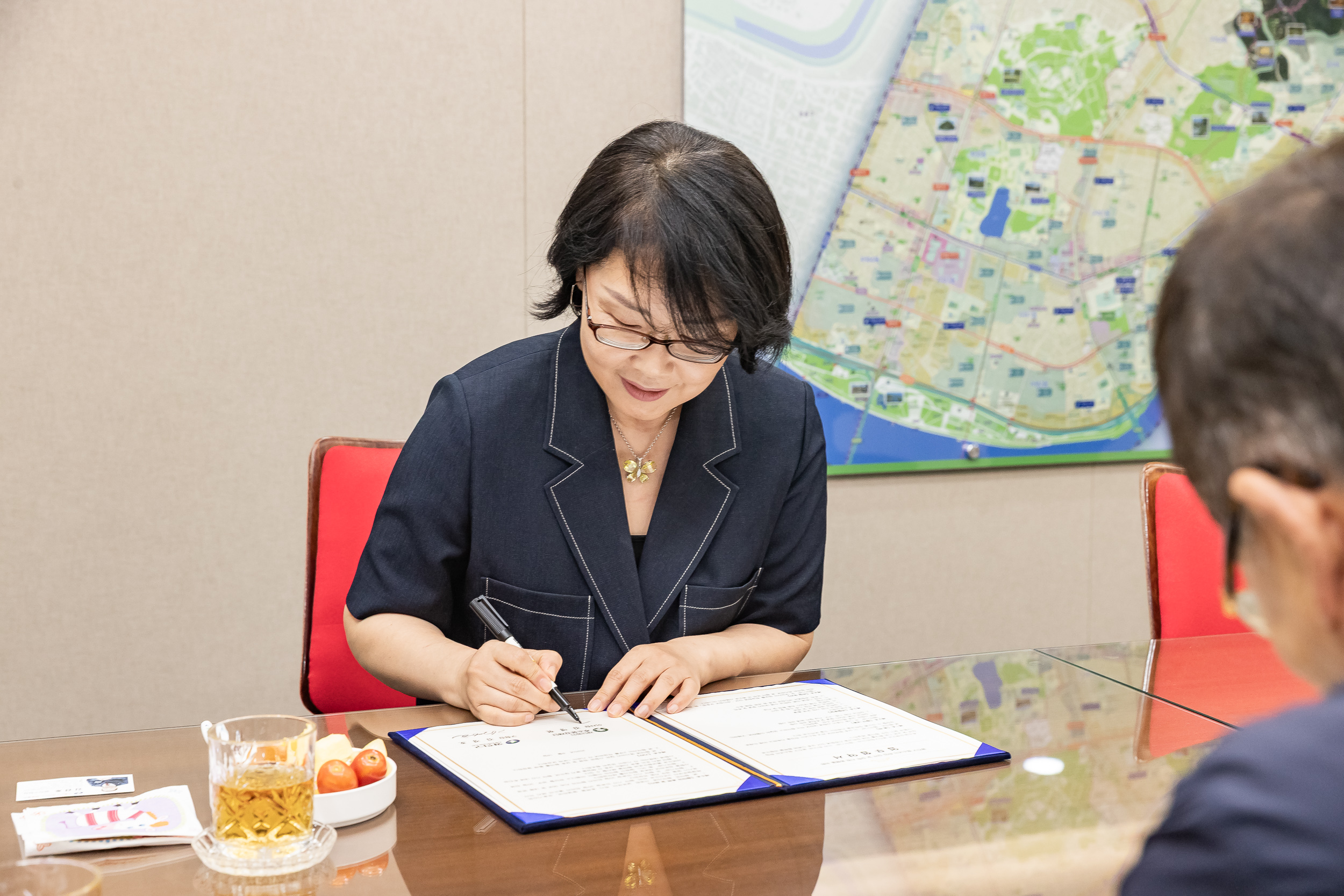 20250818-추소윤강재단 장학금 지원 업무 협약식 20250818-2336_L_174345.jpg
