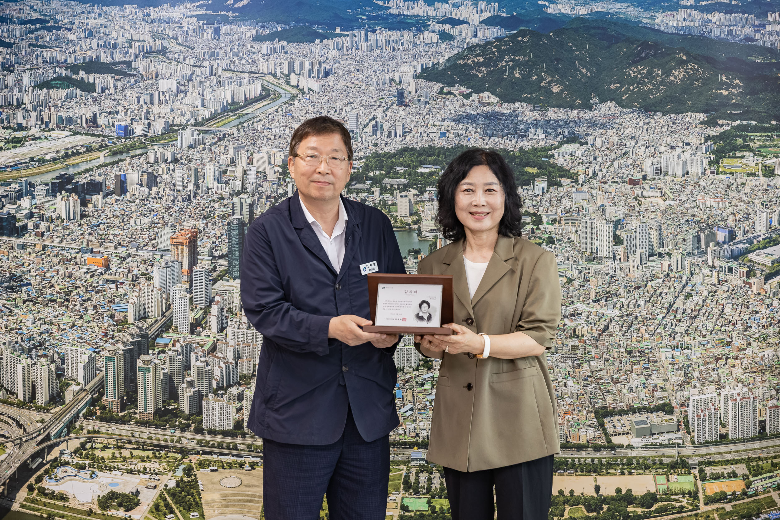 20250616-광복회 전 지회장 감사패수여 20250616-109460_L_194712.jpg
