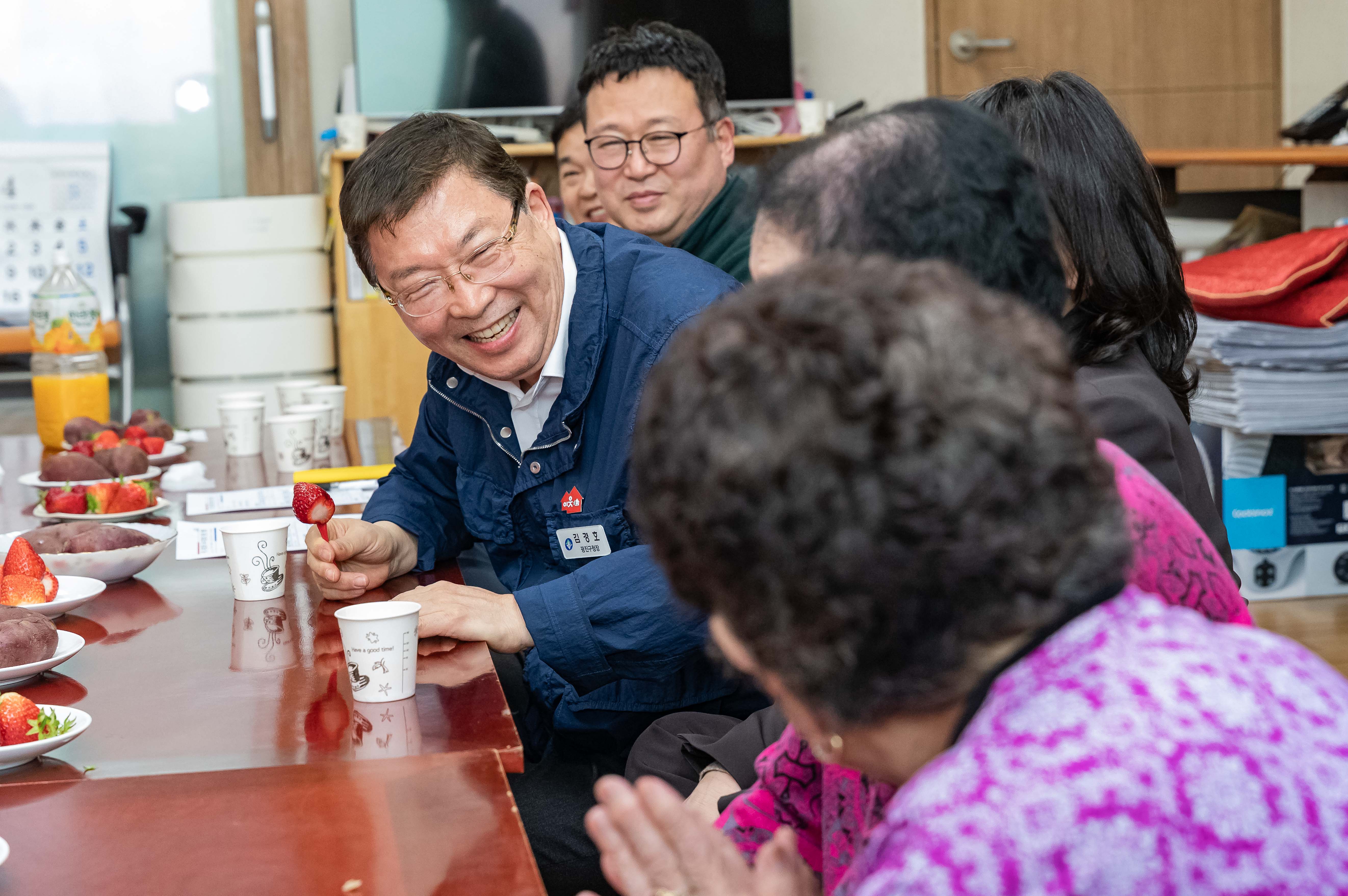 20250403-구립 자양2동 유수지경로당 위문 방문 20250403-42925_L_172428.jpg