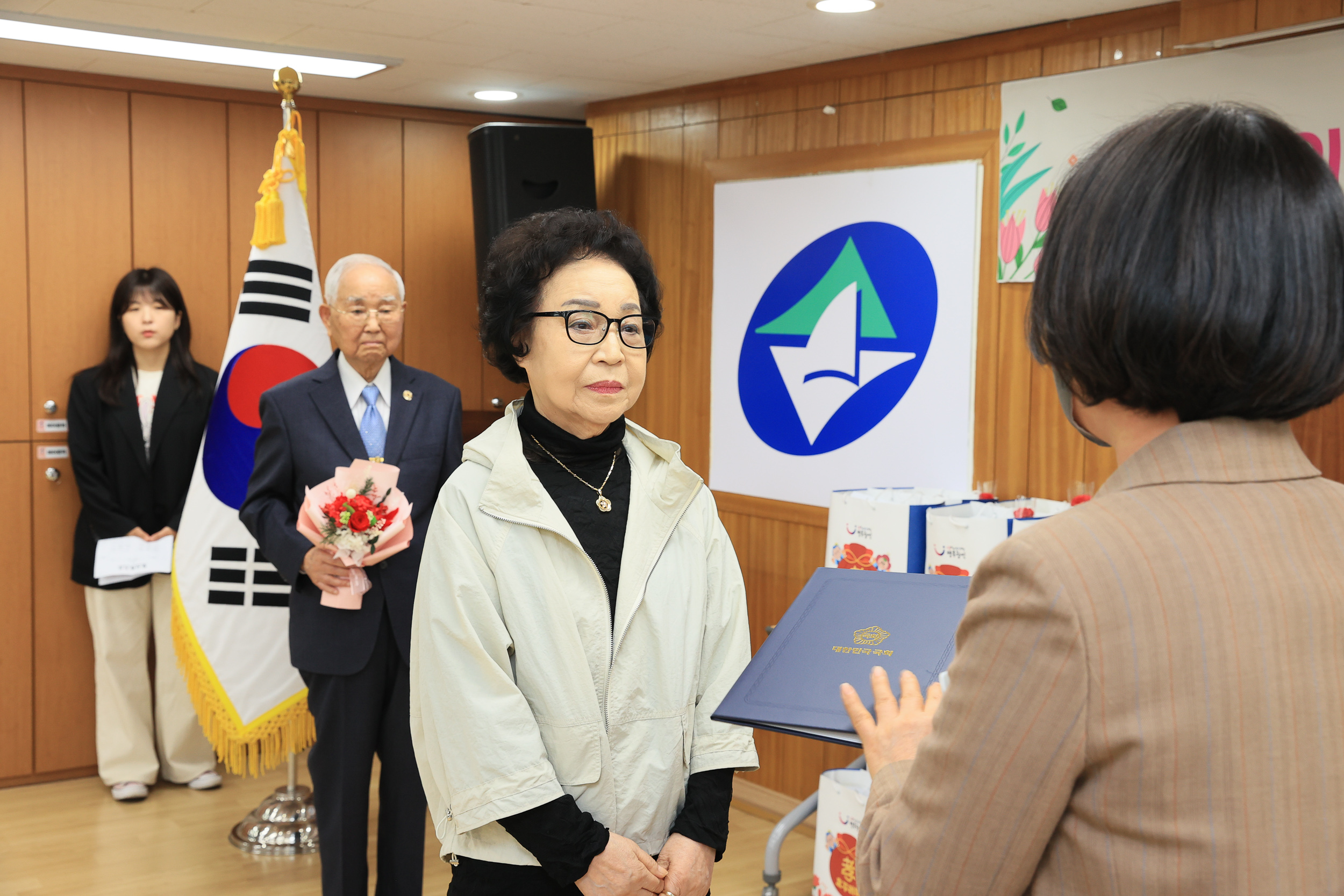 20250508-제53회 어버이날 기념 경로행사(광장동) JKIM5855_L_162819.jpg