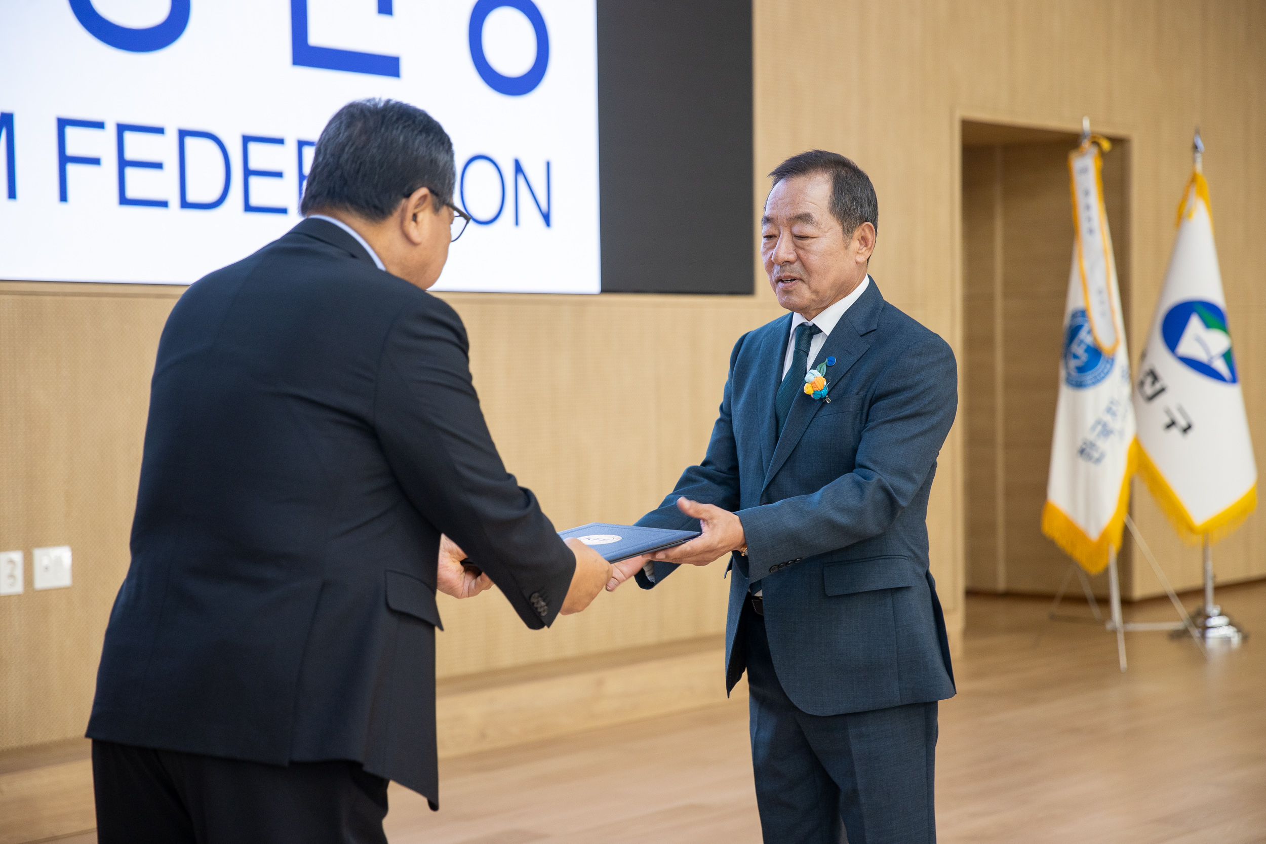 20250712-한국자유총연맹 광진구지회 신규 임원진 취임식 20250712-3169_L_091131.jpg