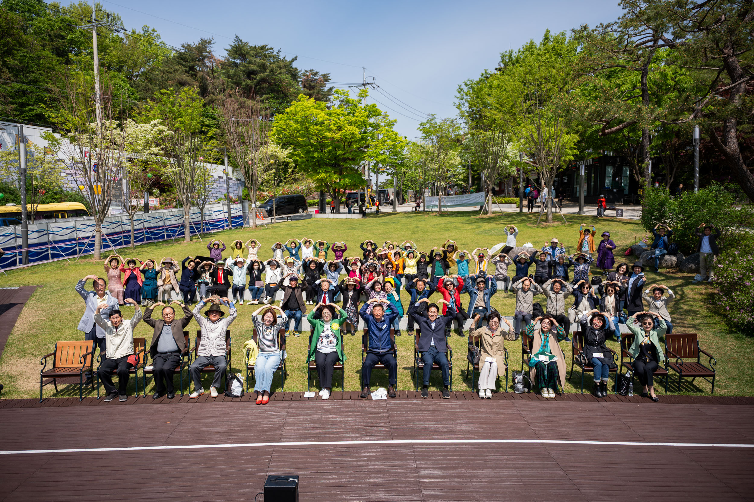 20250502-아차산에서 시를 읽다 20250502-68695_L_204339.jpg