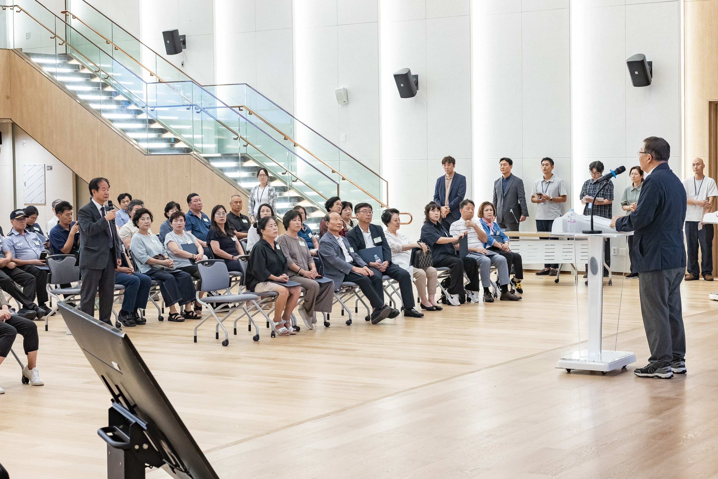 20250826-2025년 8월 정기 구민표창 수여식 20250826-10117_L_151511.jpg