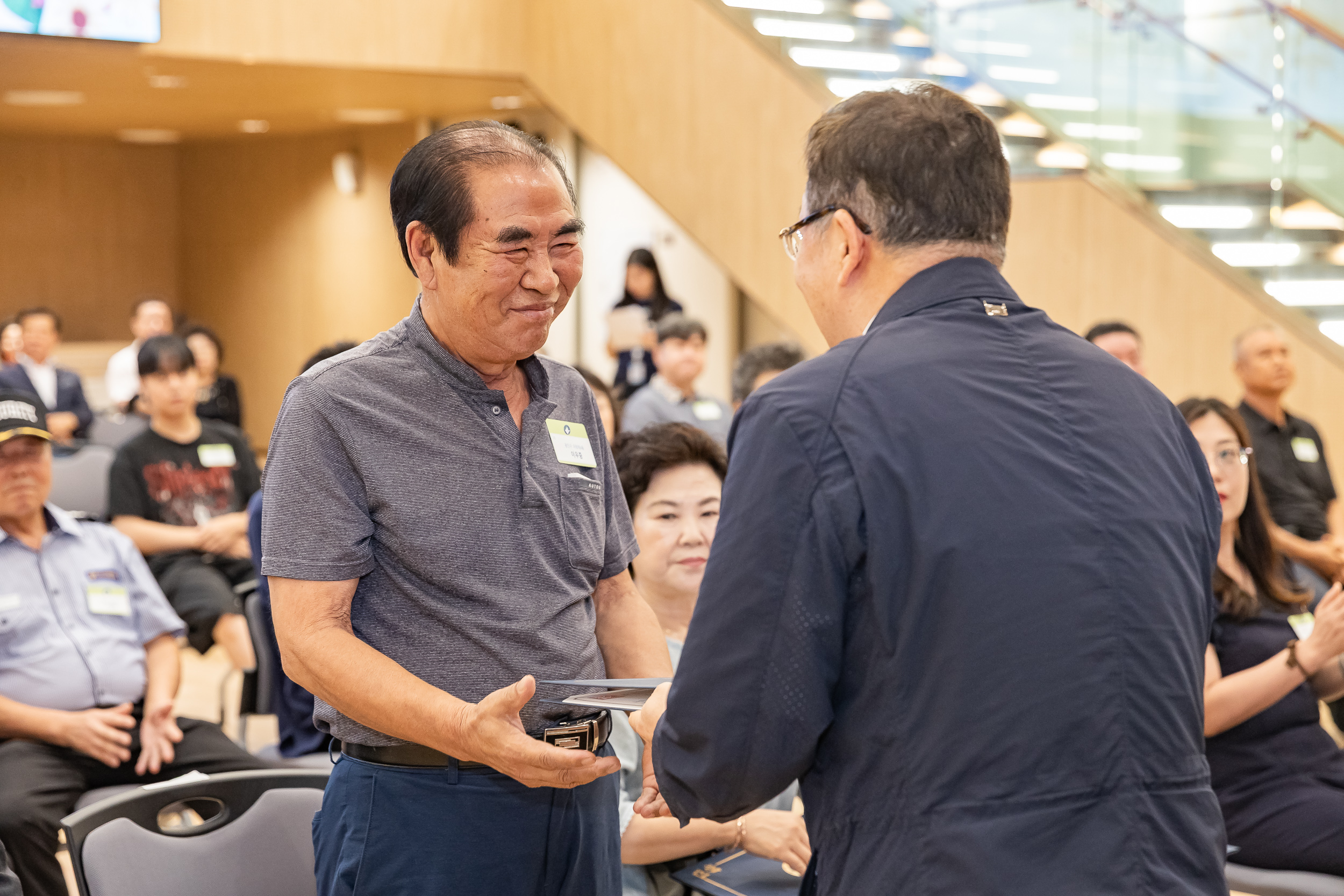 20250826-2025년 8월 정기 구민표창 수여식 20250826-9331_L_151505.jpg