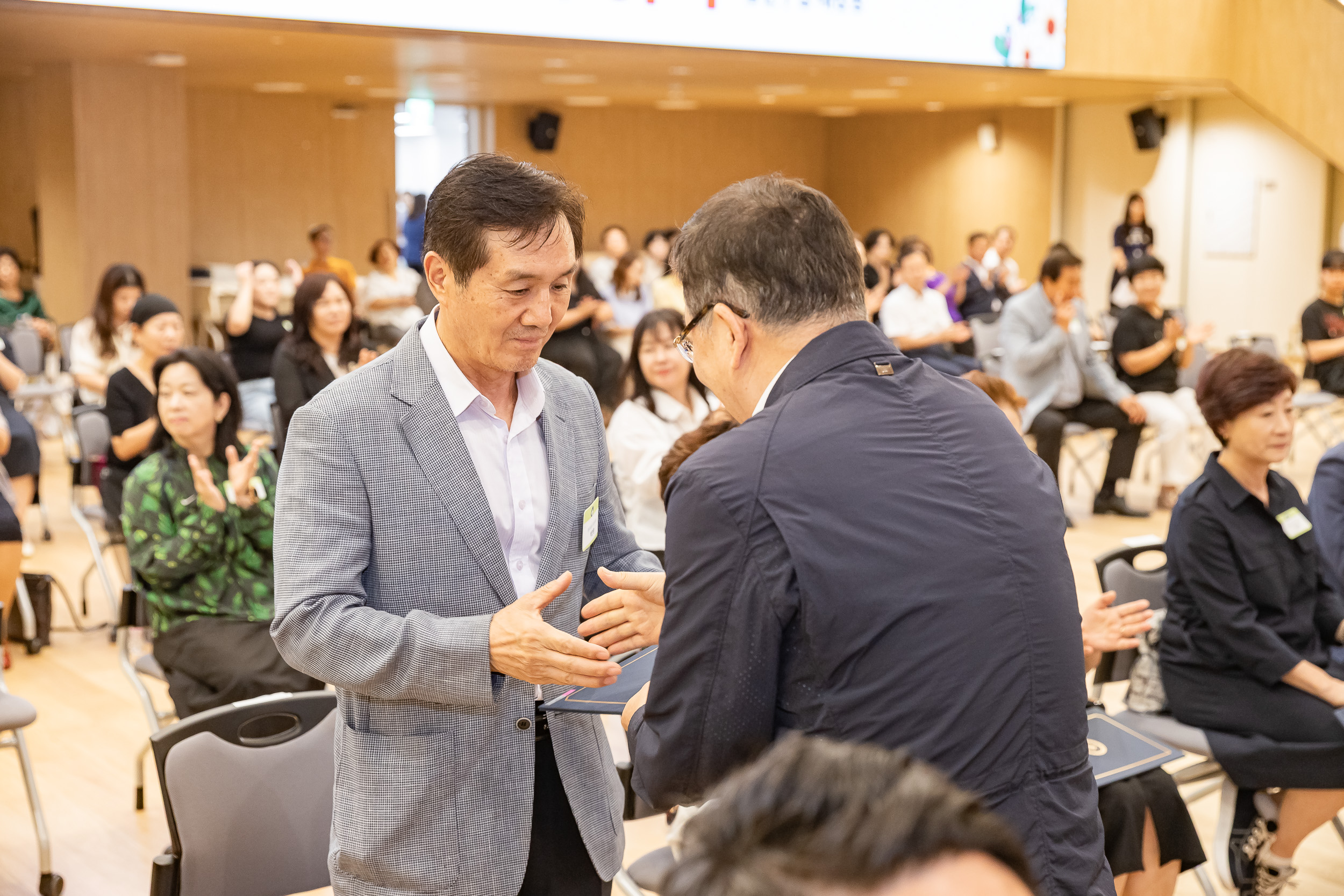 20250826-2025년 8월 정기 구민표창 수여식 20250826-9401_L_151506.jpg