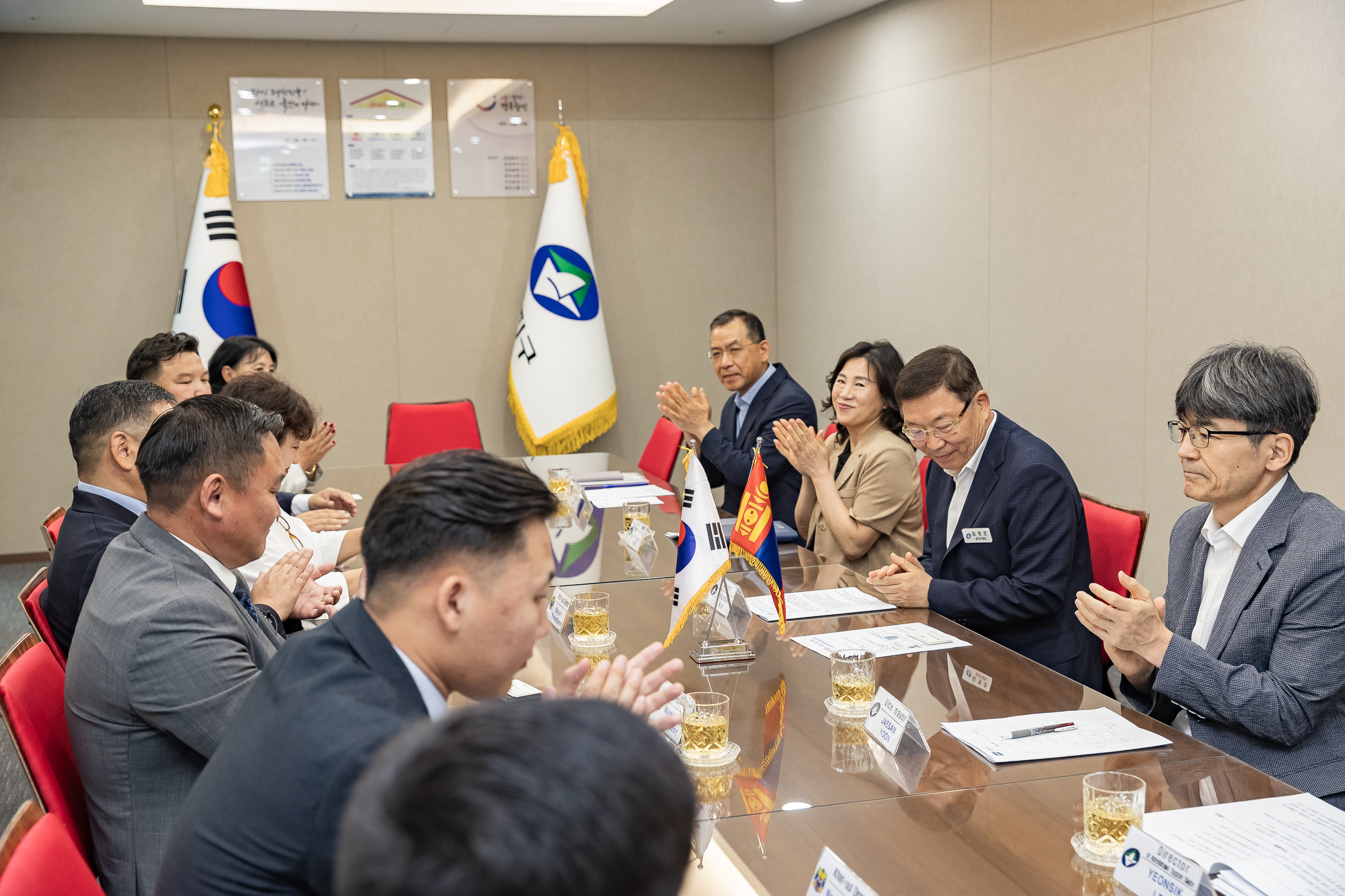 20250821-몽골 항올구의회 방문단 면담 20250821-5383_L_111711.jpg