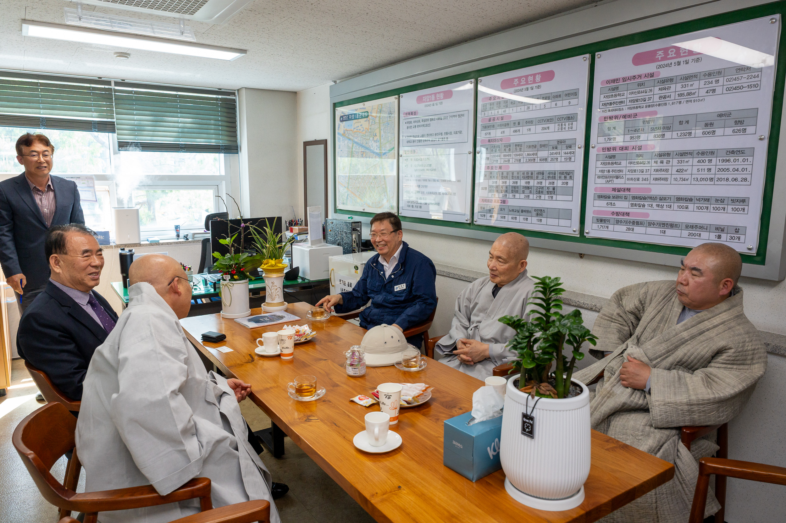 20250421-자양1동 가정의 달맞이 행복의 쌀 나눔 행사 20250421-58053_L_184559.jpg