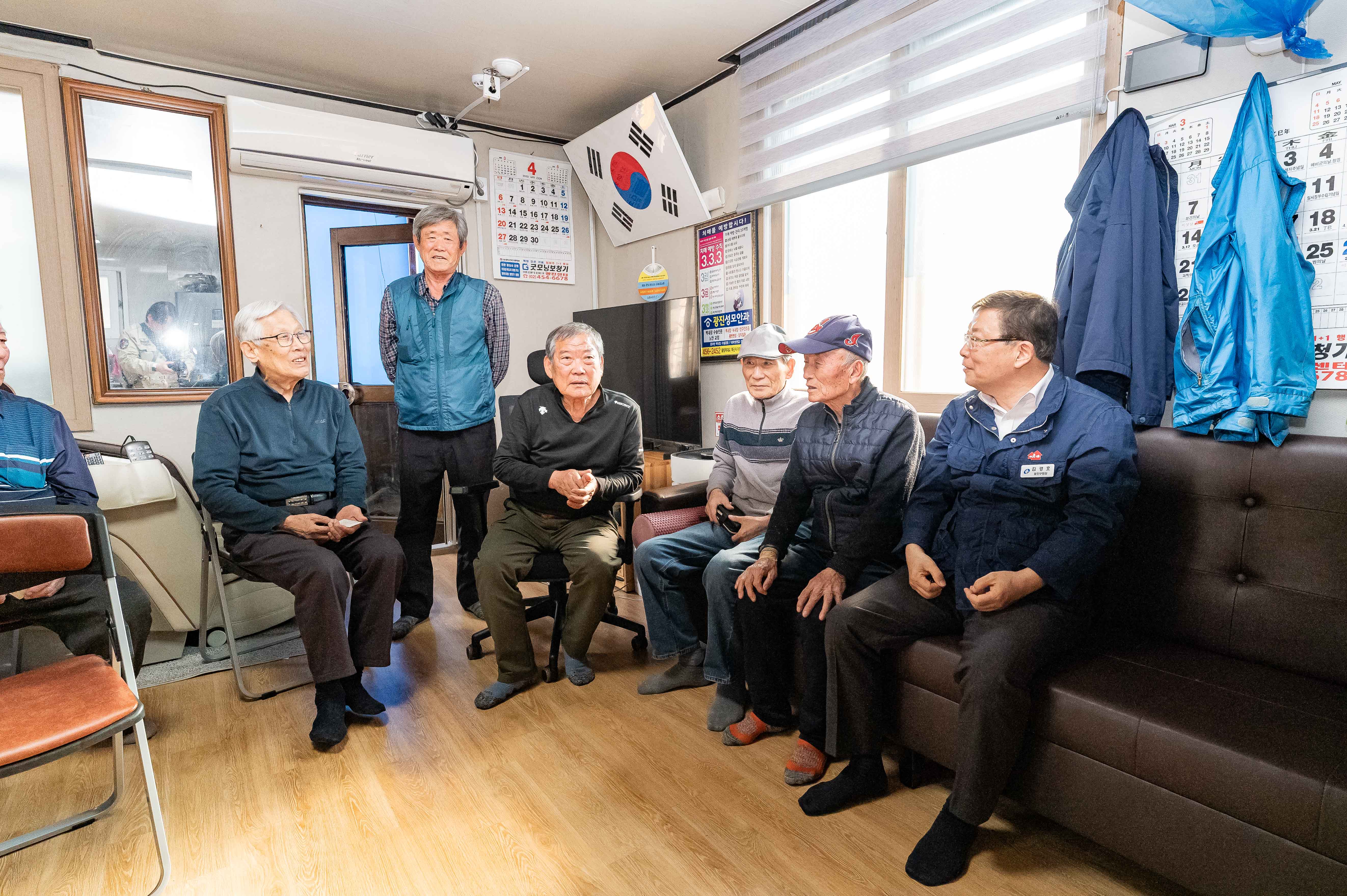 20250403-구립 자양2동 제1경로당 위문 방문 20250403-43239_L_172601.jpg