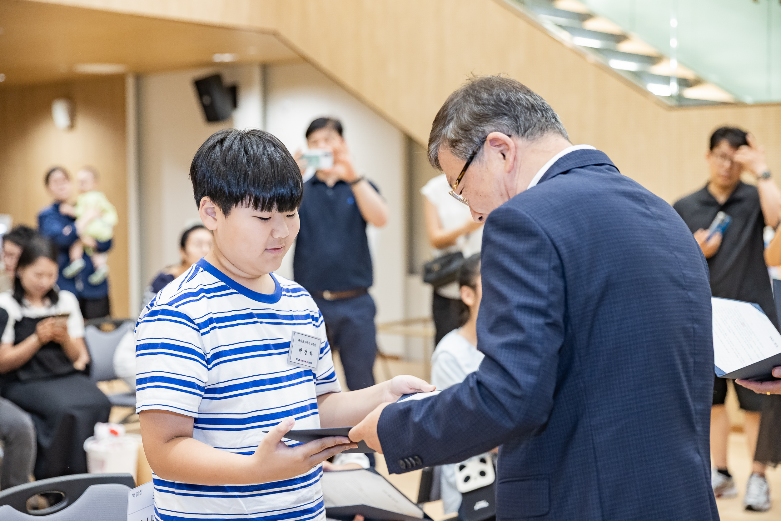 20250705-2025 광진가족페스티벌 백일장 그림그리기대회 시상식 20250705-124107_L_121944.jpg