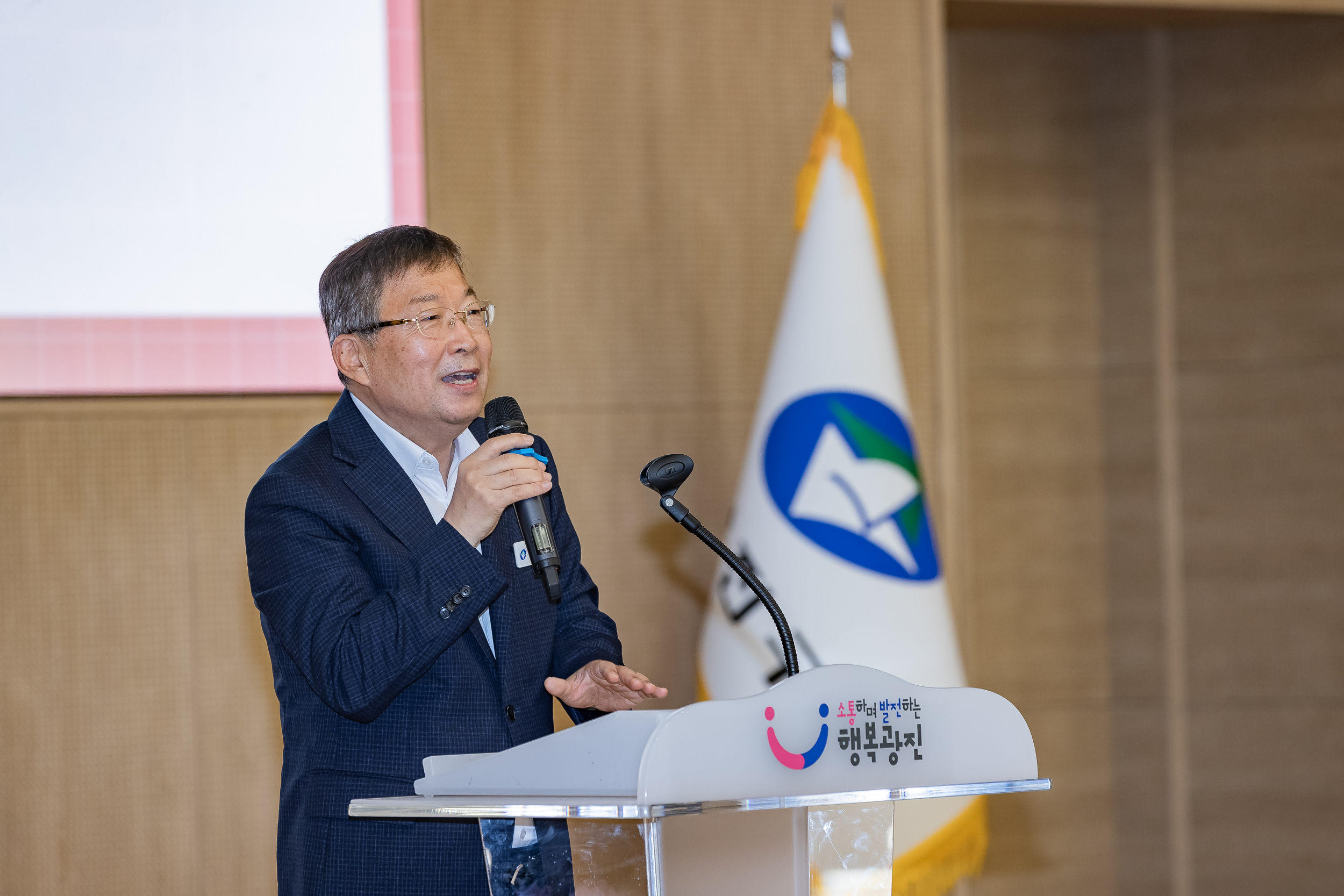 20250705-2025 광진가족페스티벌 백일장 그림그리기대회 시상식 20250705-124322_L_121946.jpg