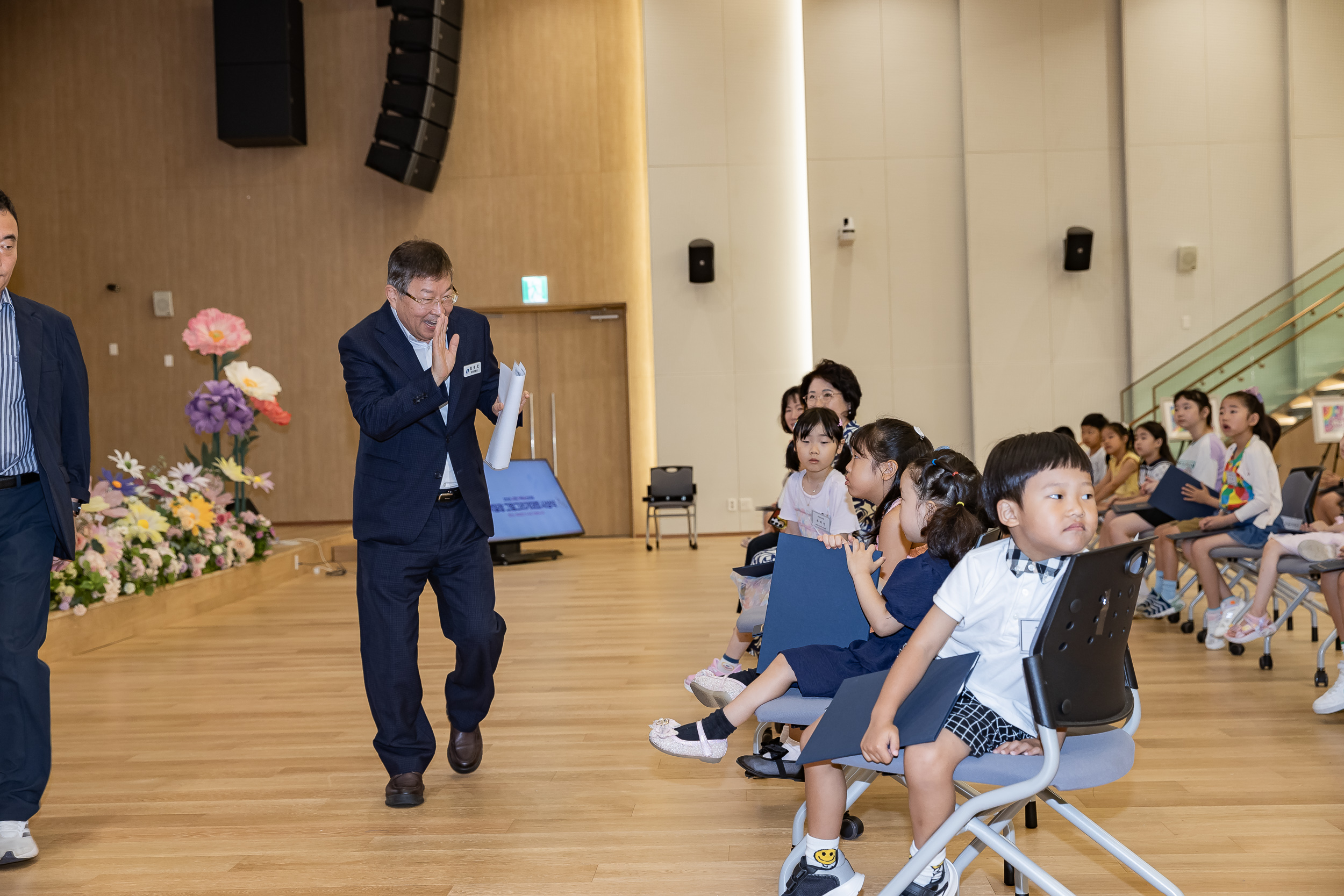 20250705-2025 광진가족페스티벌 백일장 그림그리기대회 시상식 20250705-124405_L_121946.jpg