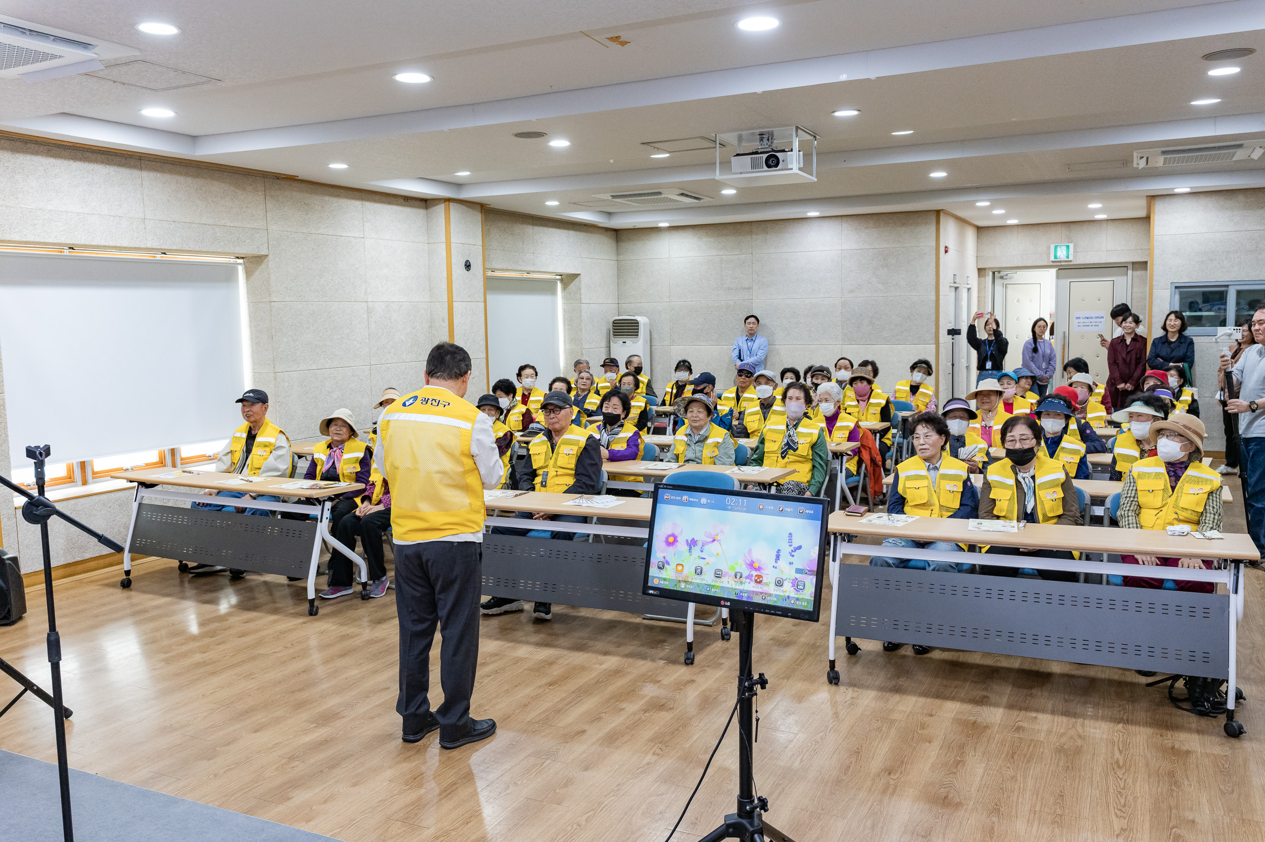 20250417-자양4동 노인일자리 안전교육 20250417-52176_L_101006.jpg