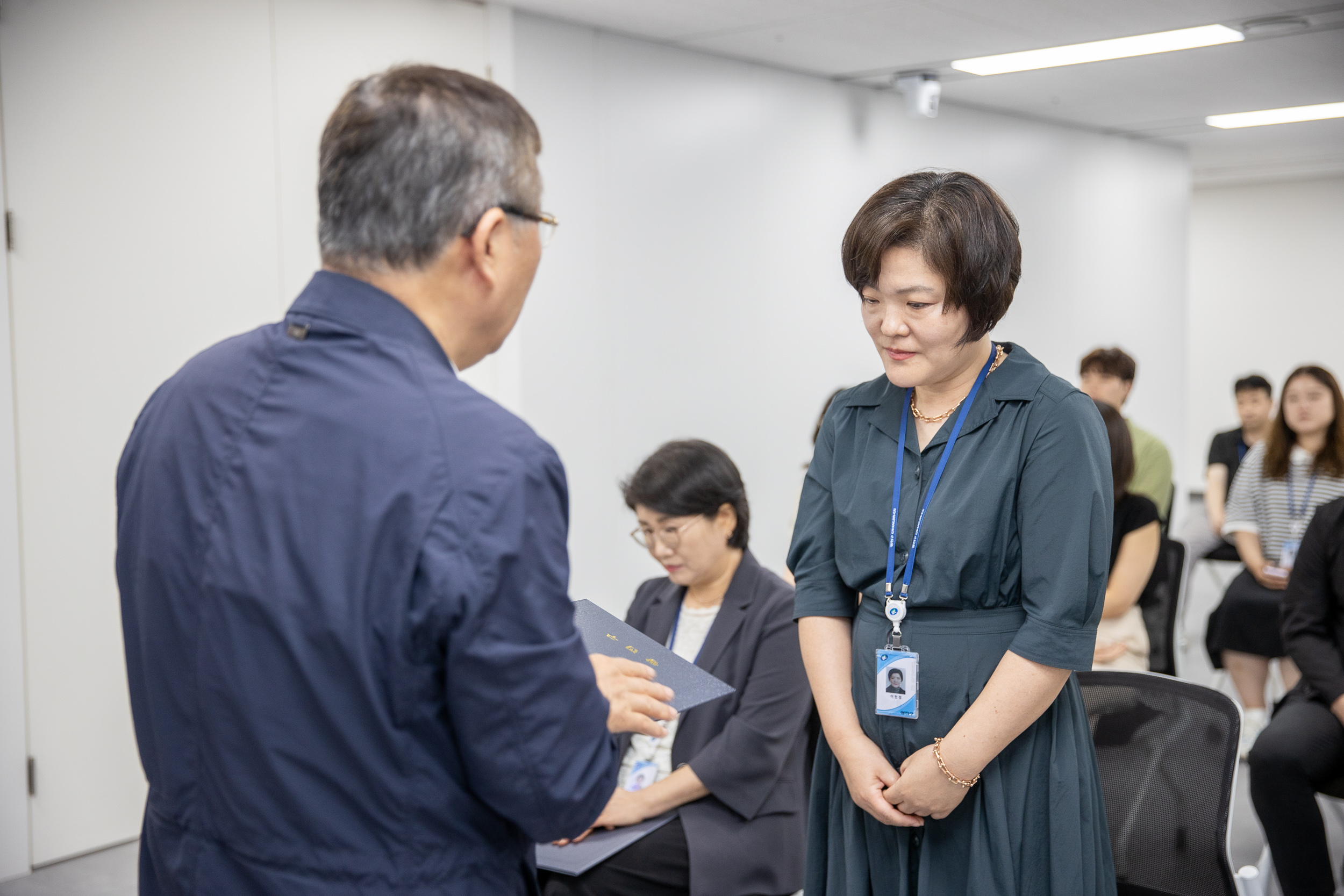 20250630-2025 하반기 정기인사 발령장 수여식 20250630-116808_L_123000.jpg