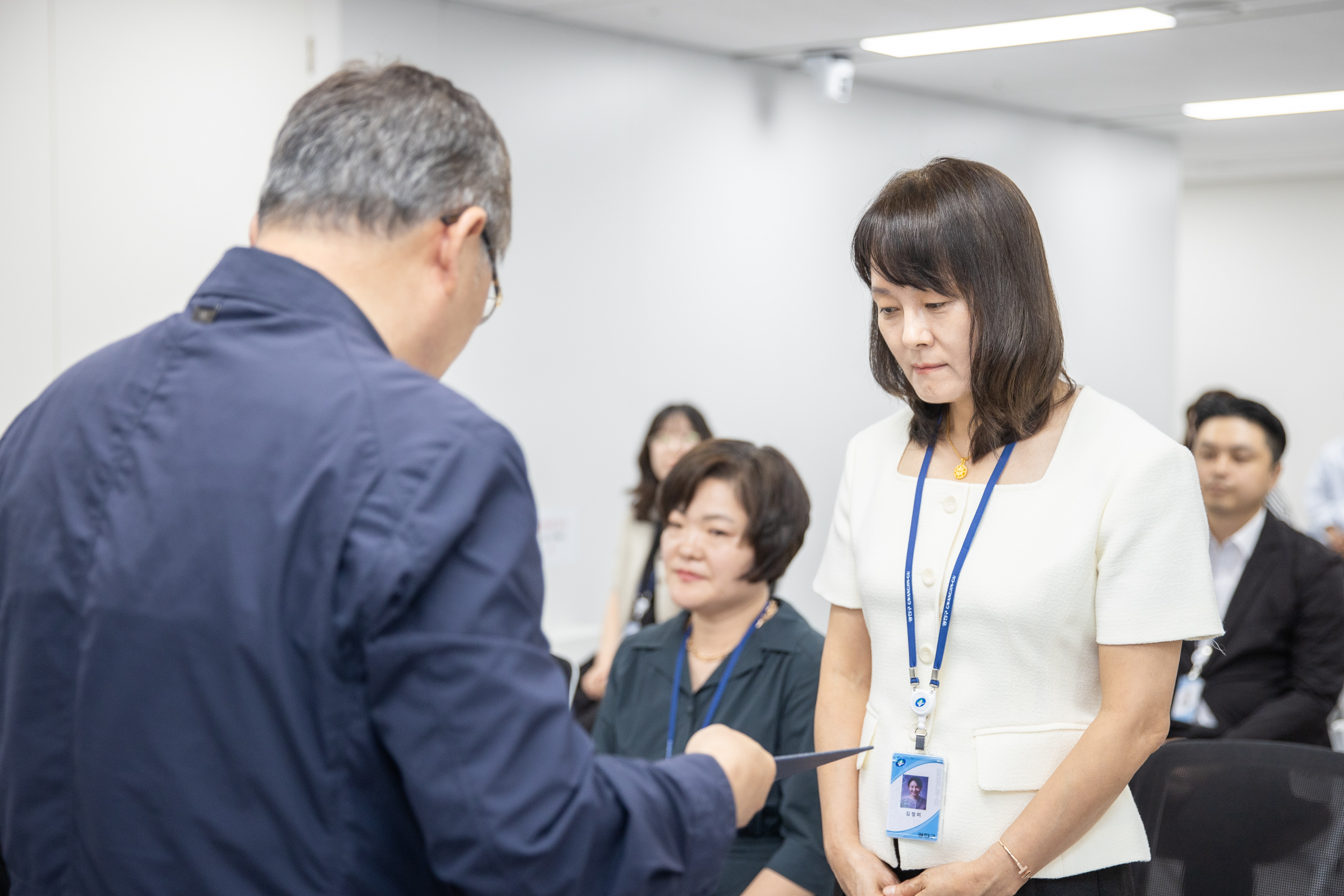 20250630-2025 하반기 정기인사 발령장 수여식 20250630-116813_L_123000.jpg