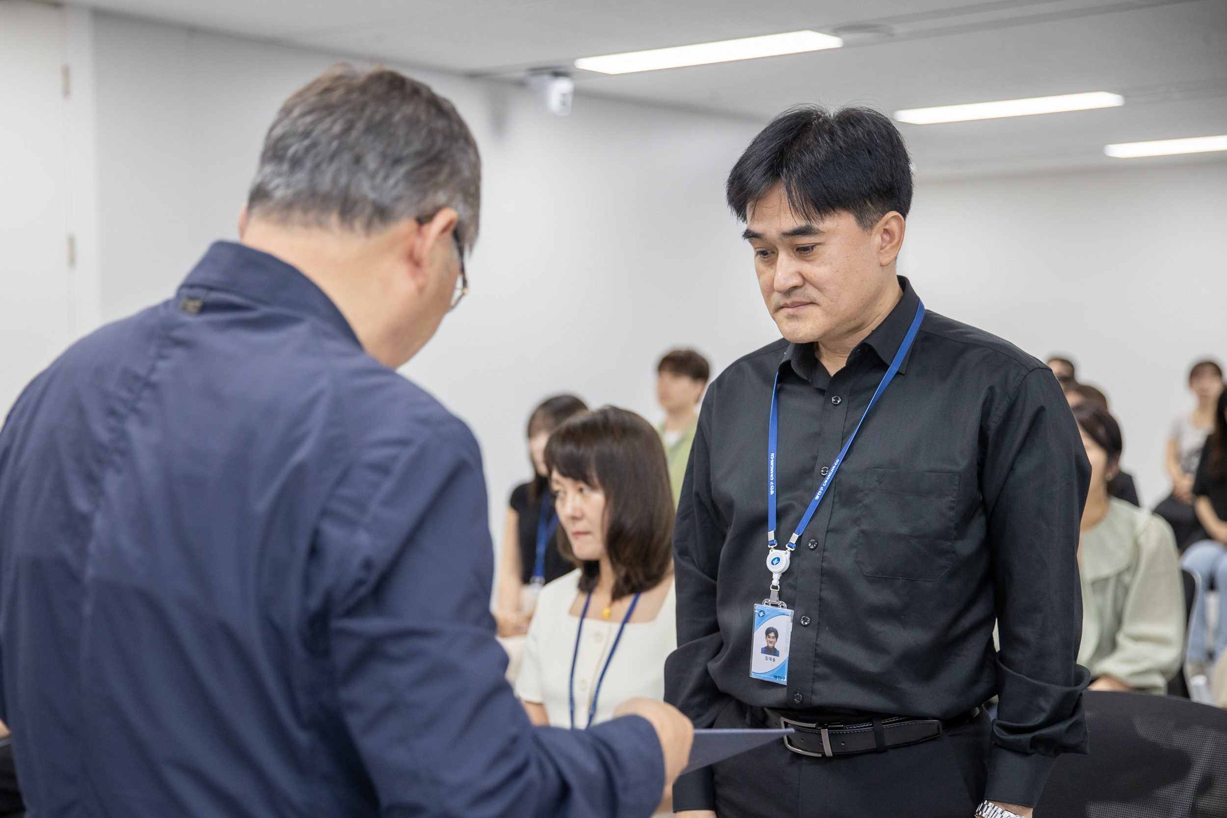 20250630-2025 하반기 정기인사 발령장 수여식 20250630-116823_L_123000.jpg