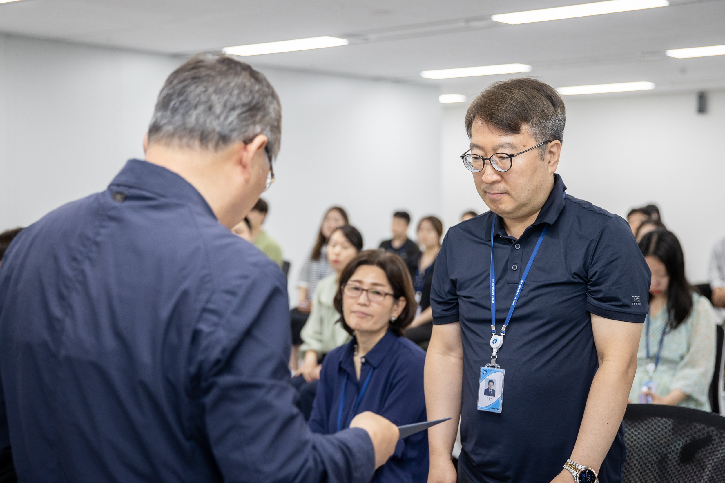 20250630-2025 하반기 정기인사 발령장 수여식 20250630-116843_L_123001.jpg
